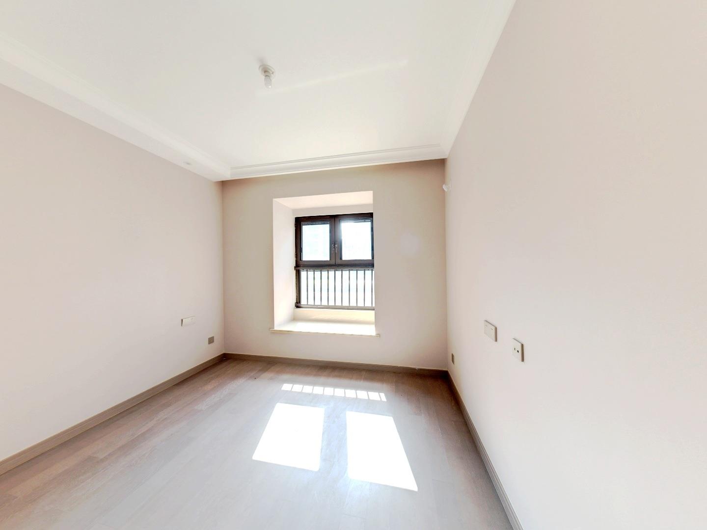 静海府 3室2厅2卫 129.33m&sup2;
