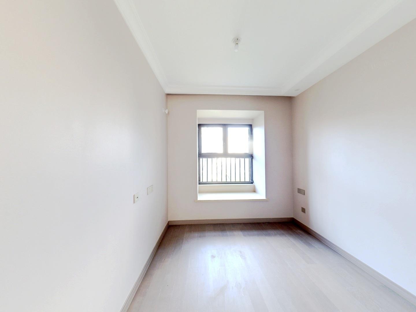静海府 3室2厅2卫 129.33m&sup2;
