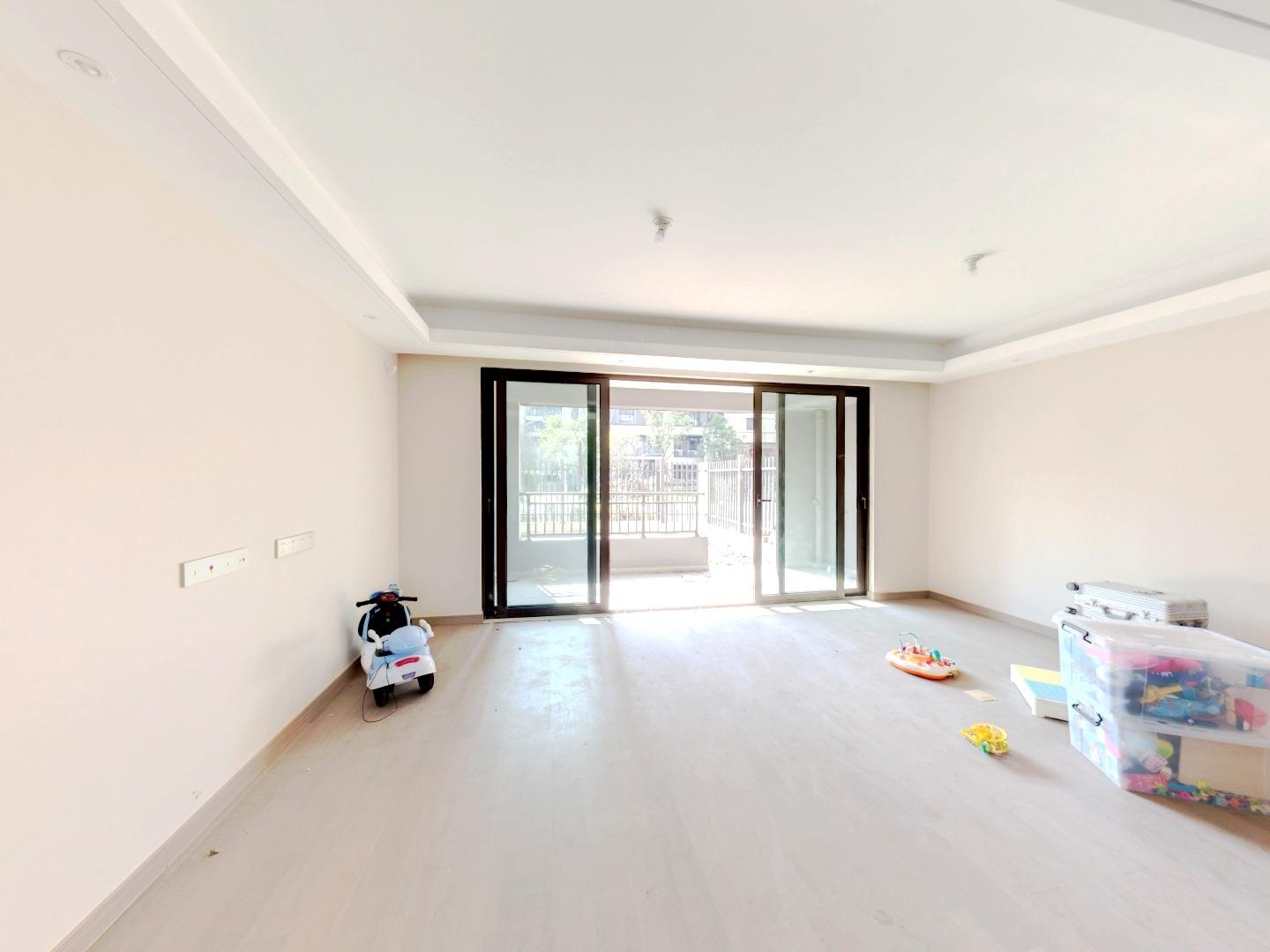 静海府 3室2厅2卫 129.33m&sup2;