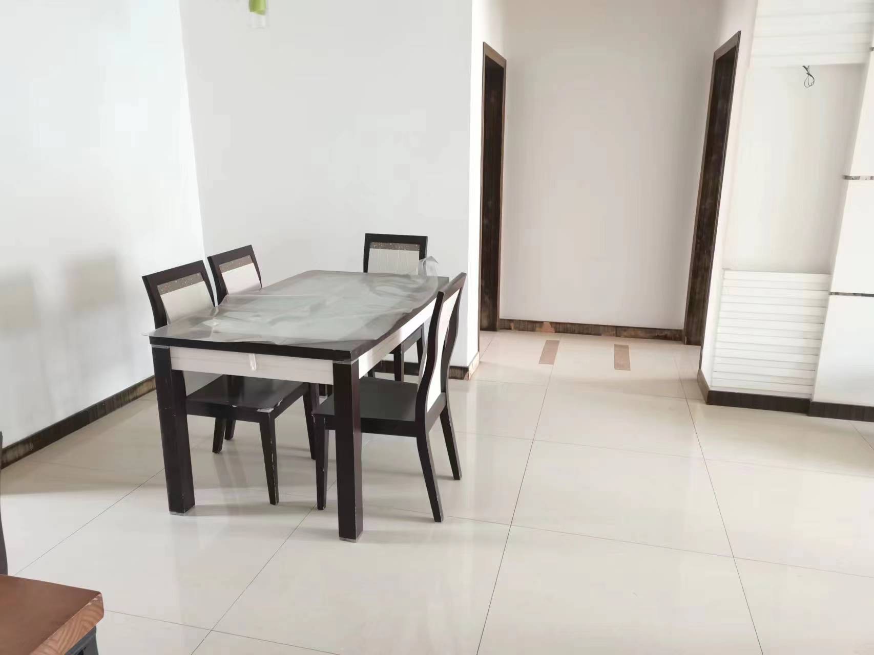 健康公寓 3室1厅2卫 120m&sup2;