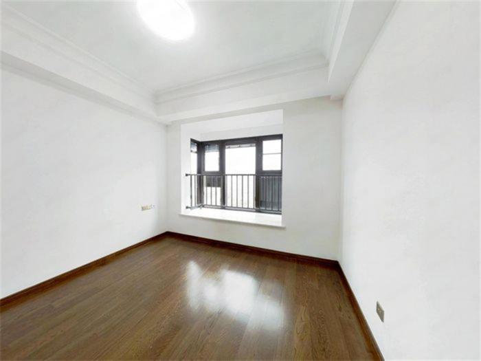 雍华府 3室2厅2卫 114.00m&sup2;