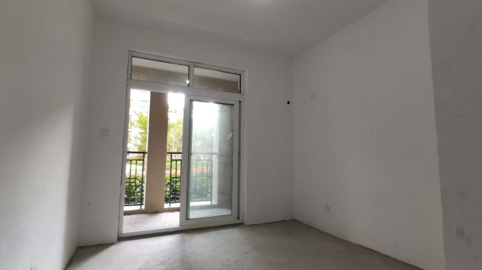 和融&bull;优山美地名邸 5室2厅3卫 230m&sup2;