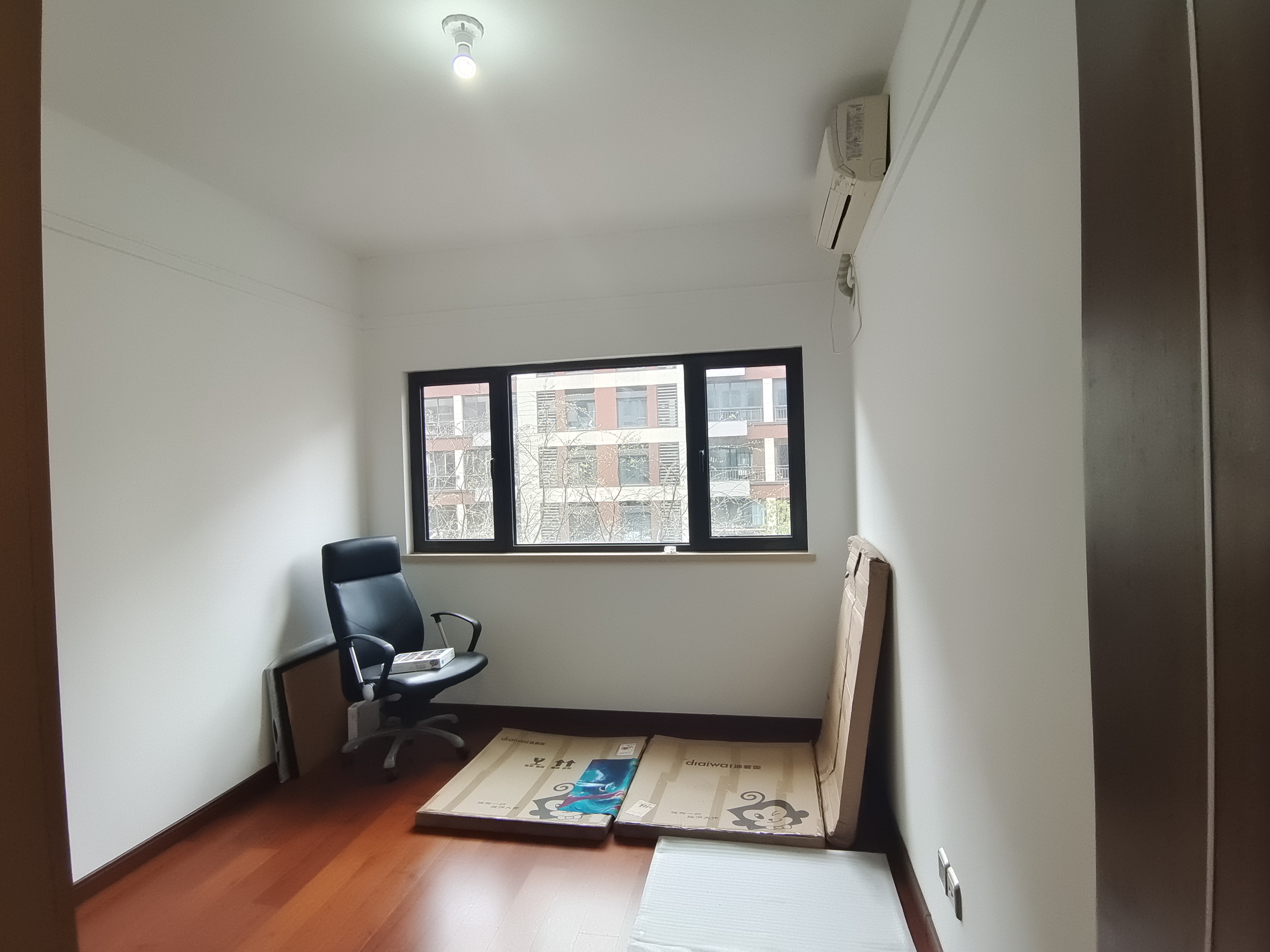 万科白鹭郡 3室2厅2卫 123m²