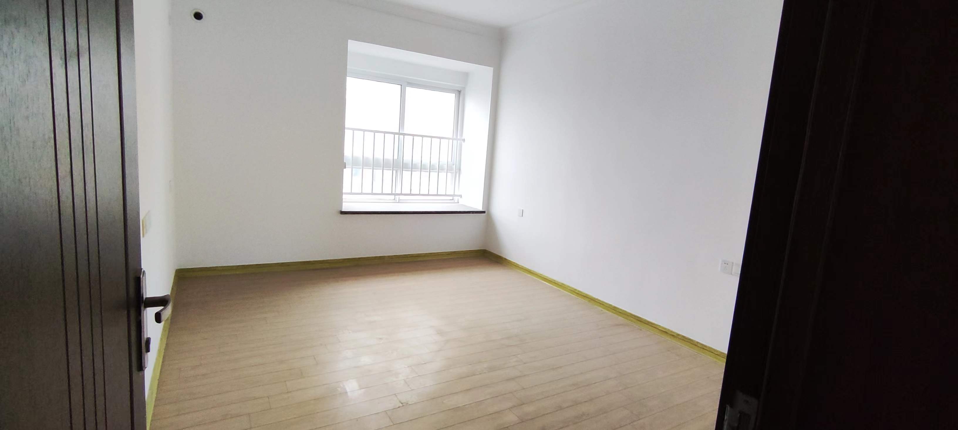碧桂园(南通经济技术开发区) 3室2厅2卫 122.00m&sup2;
