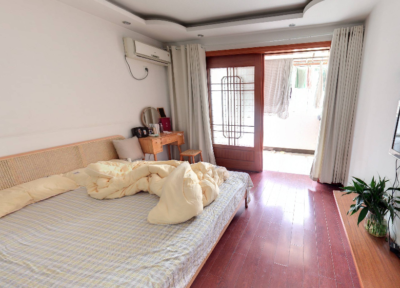 星盛花园 2室2厅1卫 87m&sup2;