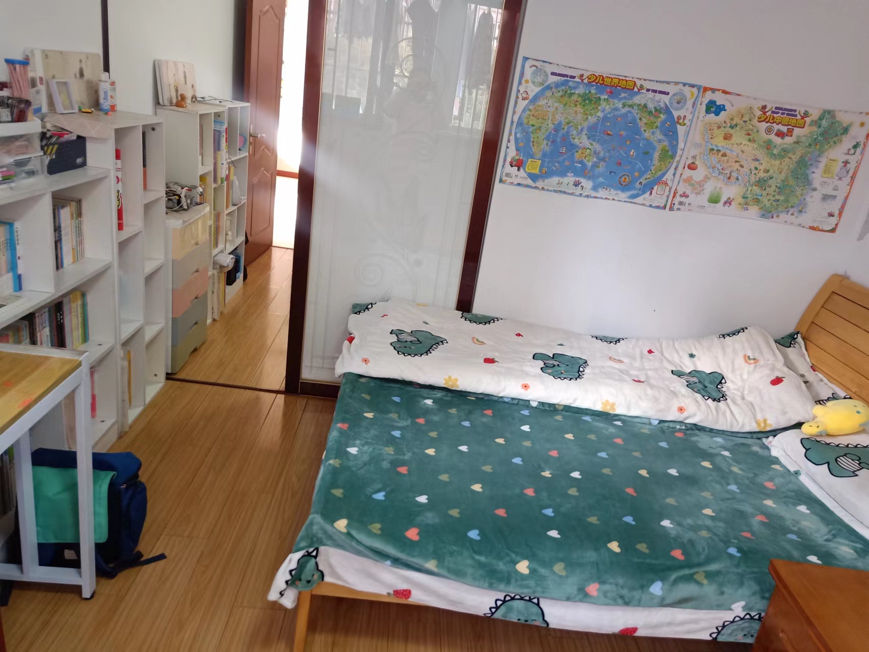 华景新居 3室2厅1卫 90m&sup2;