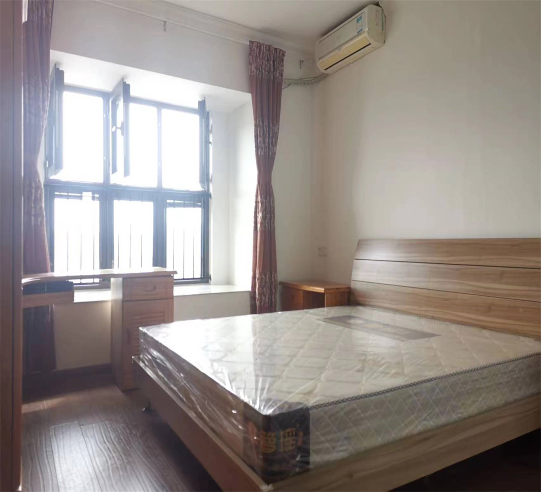 碧桂园时代悦城 4室2厅2卫 142m&sup2;
