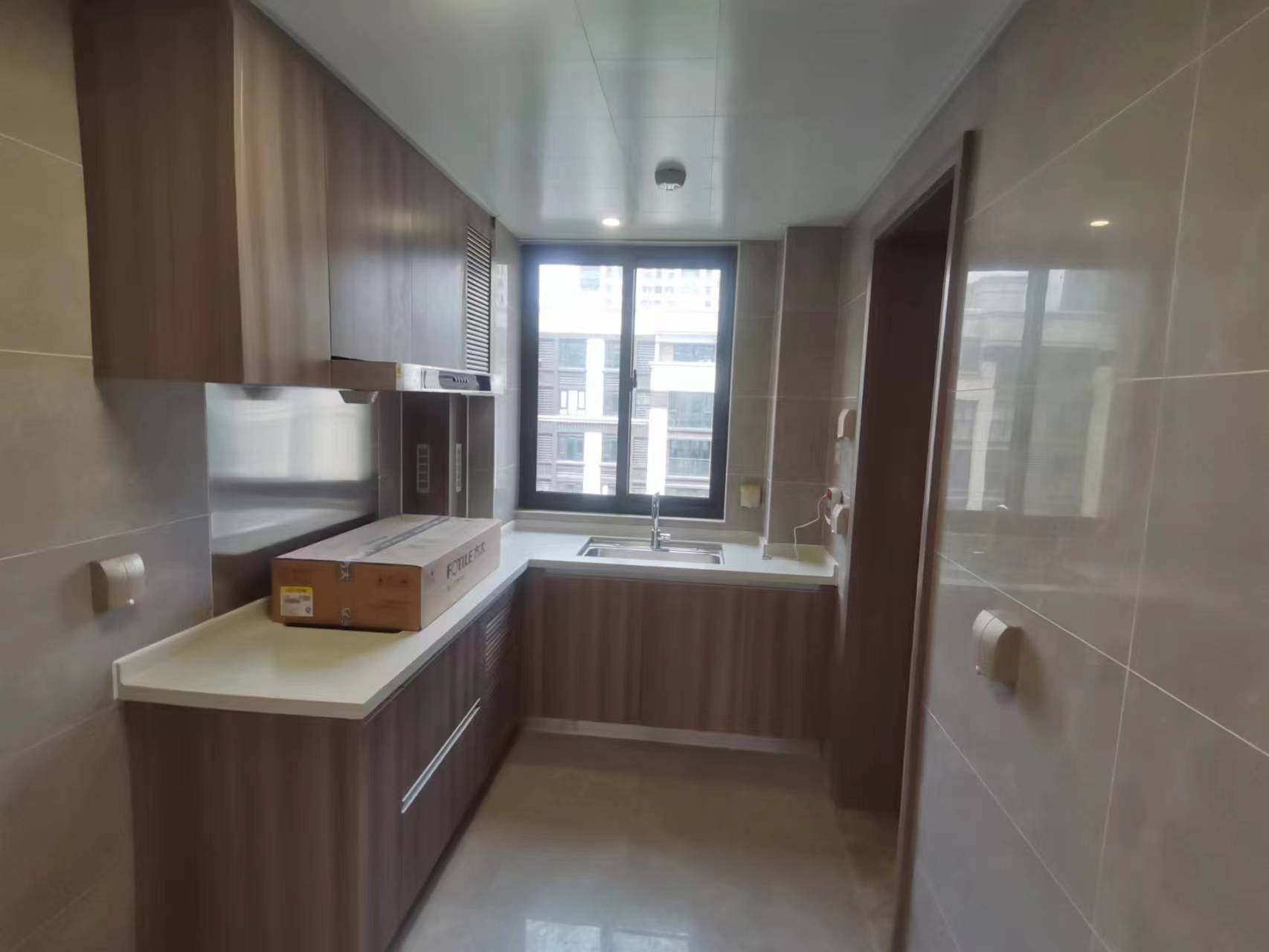 中创大都会 32室2厅2卫 110.00m&sup2;