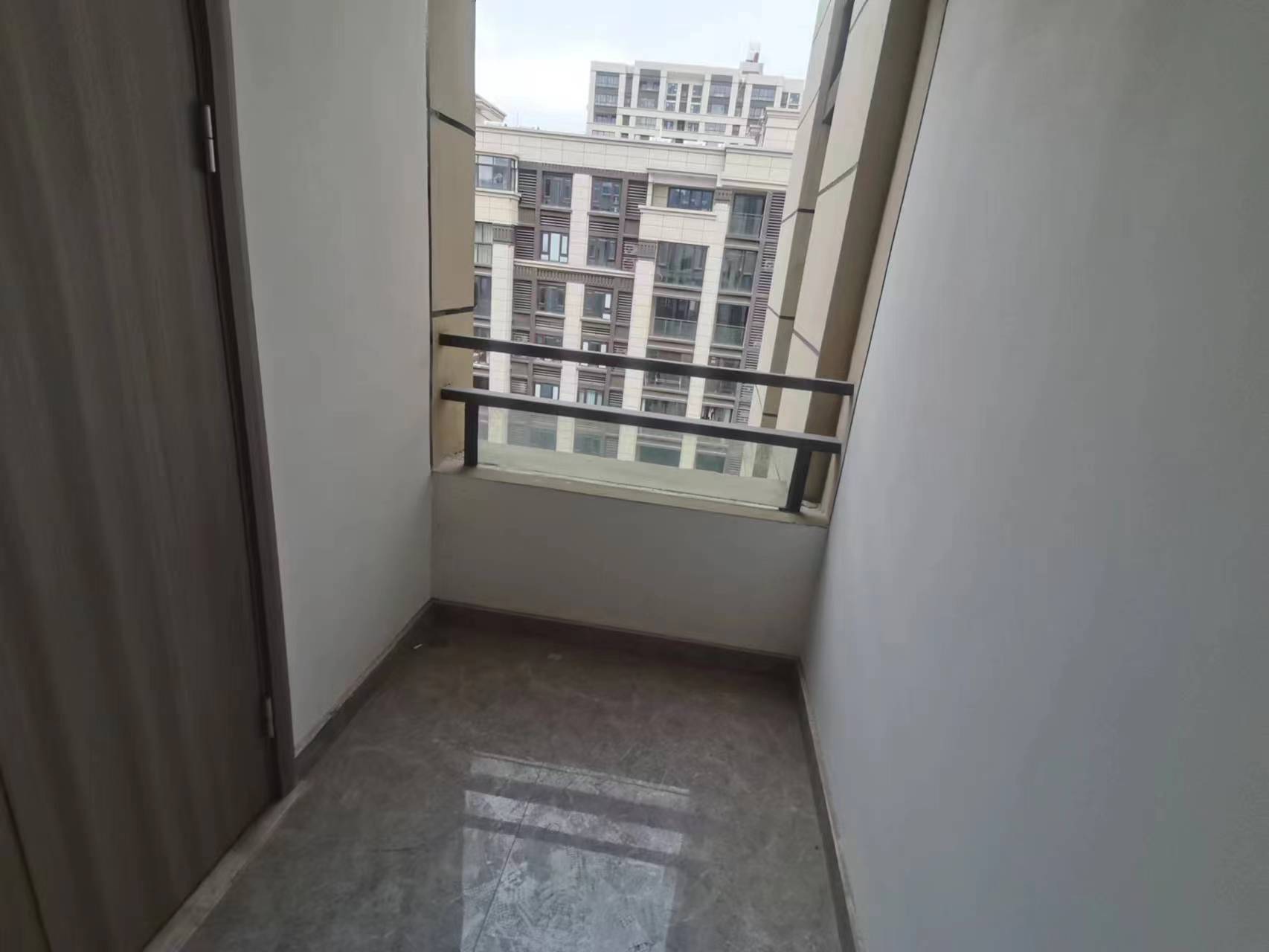 中创大都会 32室2厅2卫 110.00m&sup2;