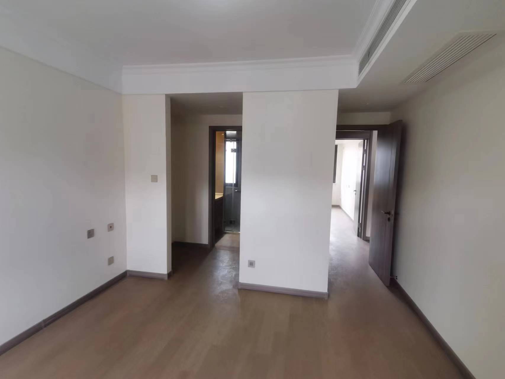 中创大都会 32室2厅2卫 110.00m&sup2;