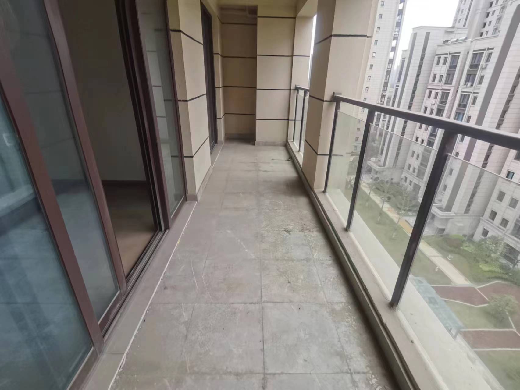 中创大都会 32室2厅2卫 110.00m&sup2;
