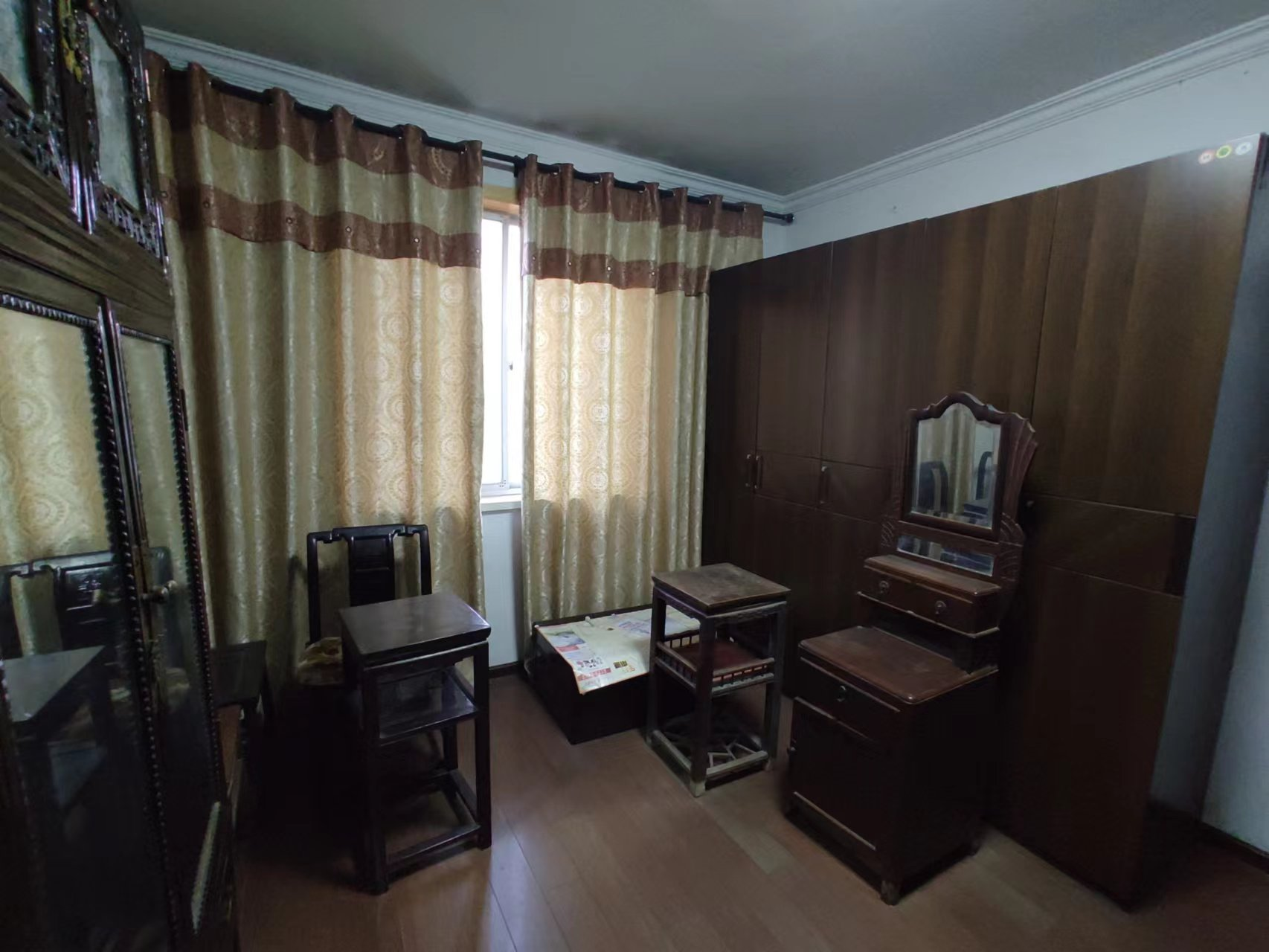 虹桥西村 2室2厅1卫 62.00m&sup2;