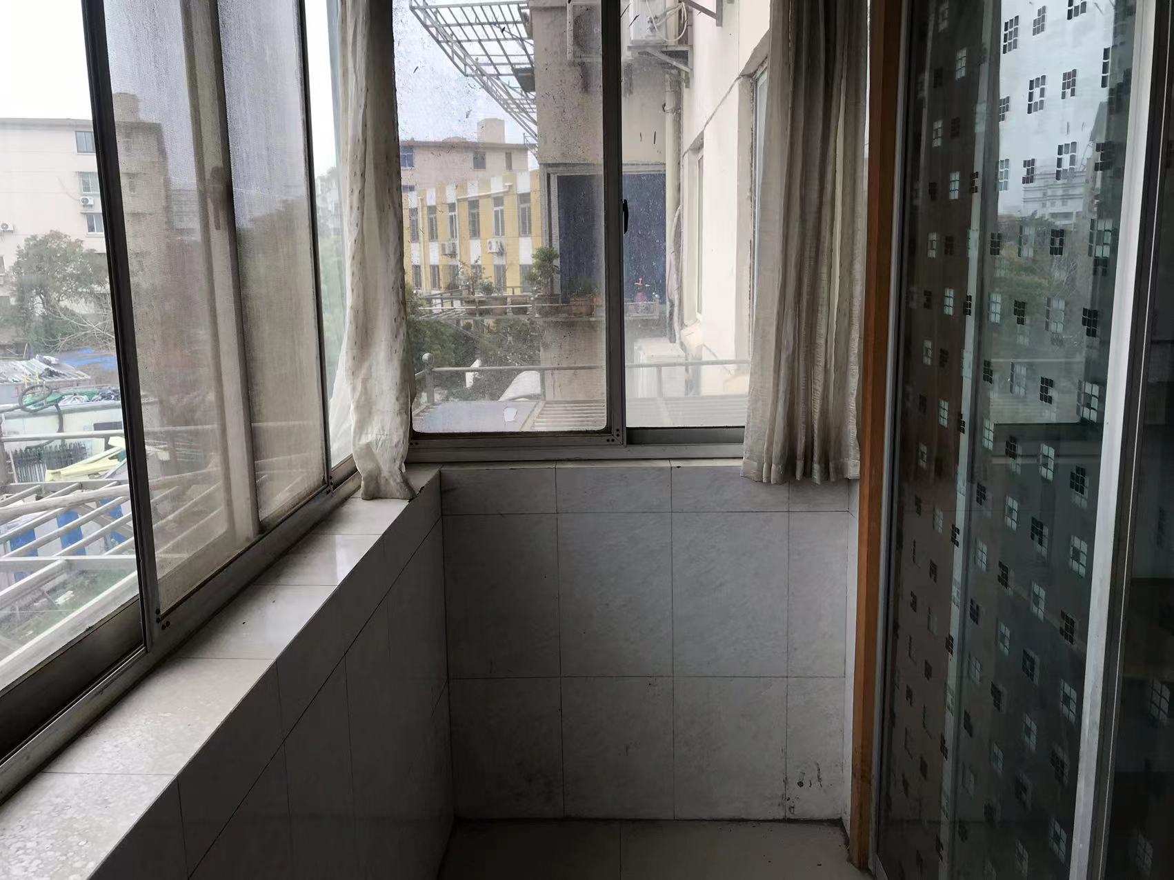 虹桥西村 2室2厅1卫 62.00m&sup2;