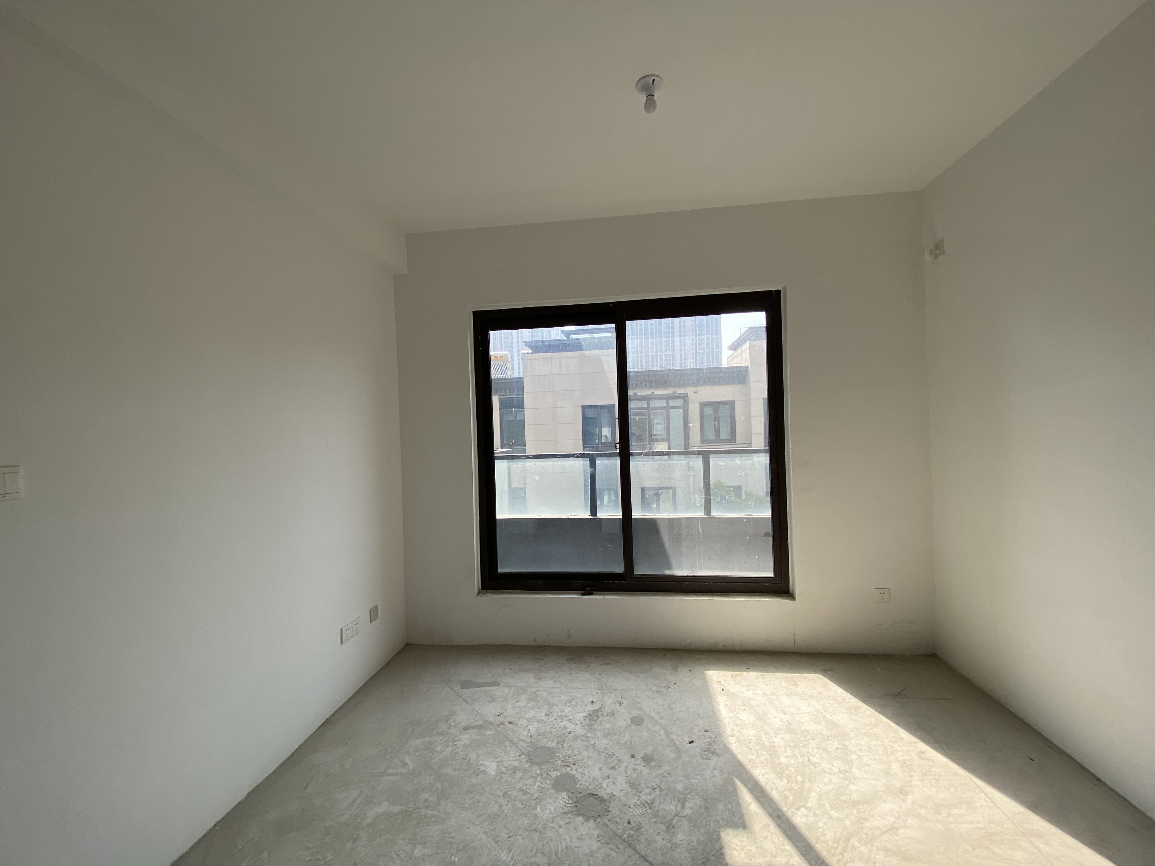 云樾东方 4室2厅3卫 153m&sup2;