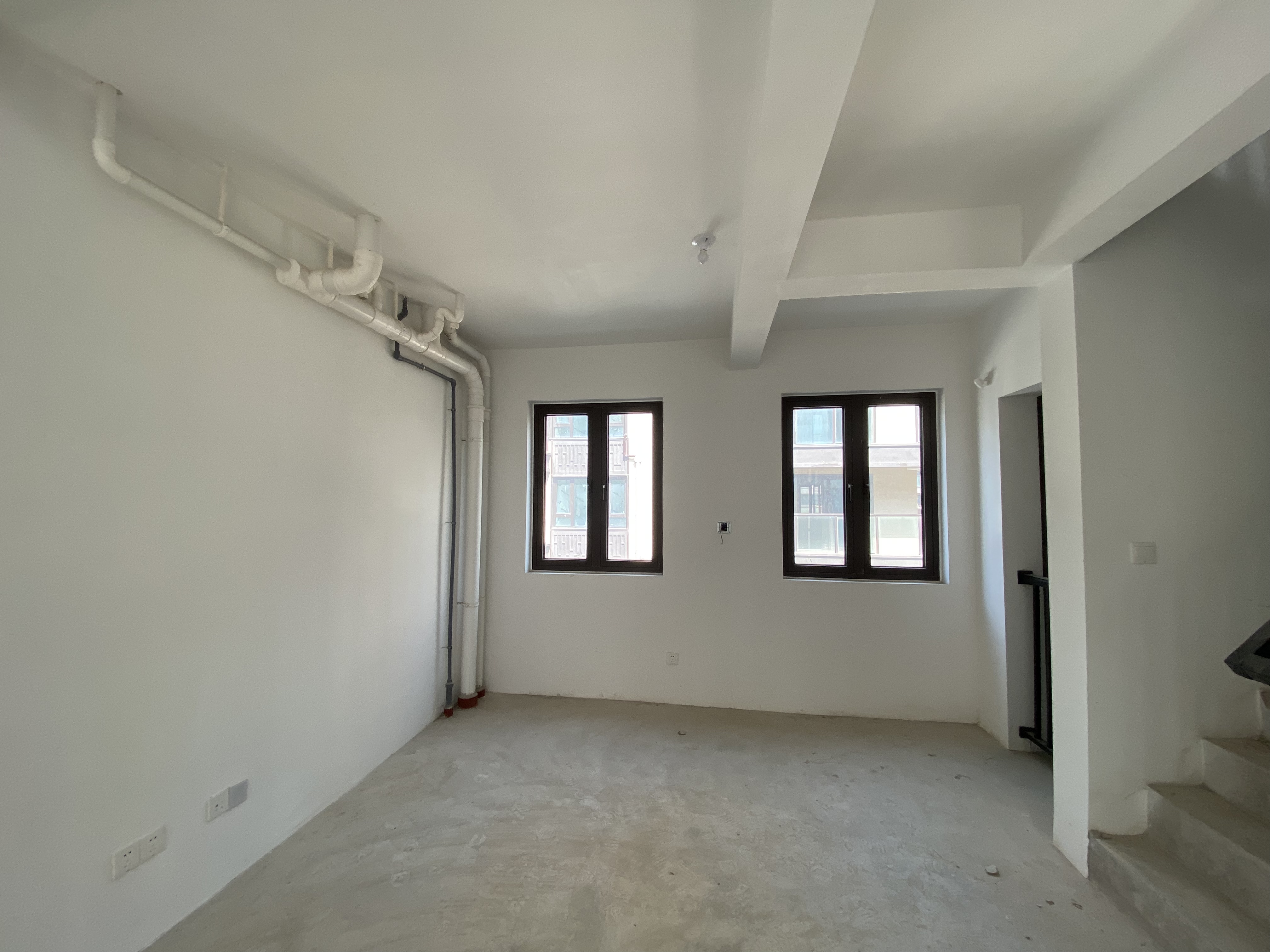 云樾东方 4室2厅3卫 153m&sup2;