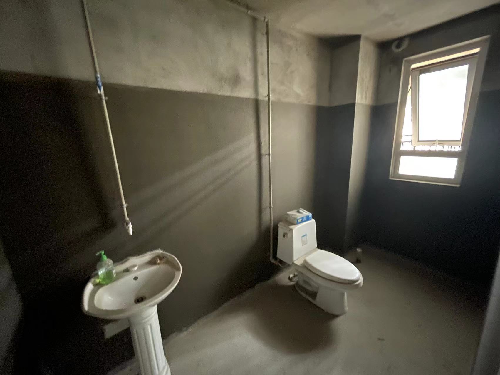 世茂新界 3室2厅1卫 92m&sup2;