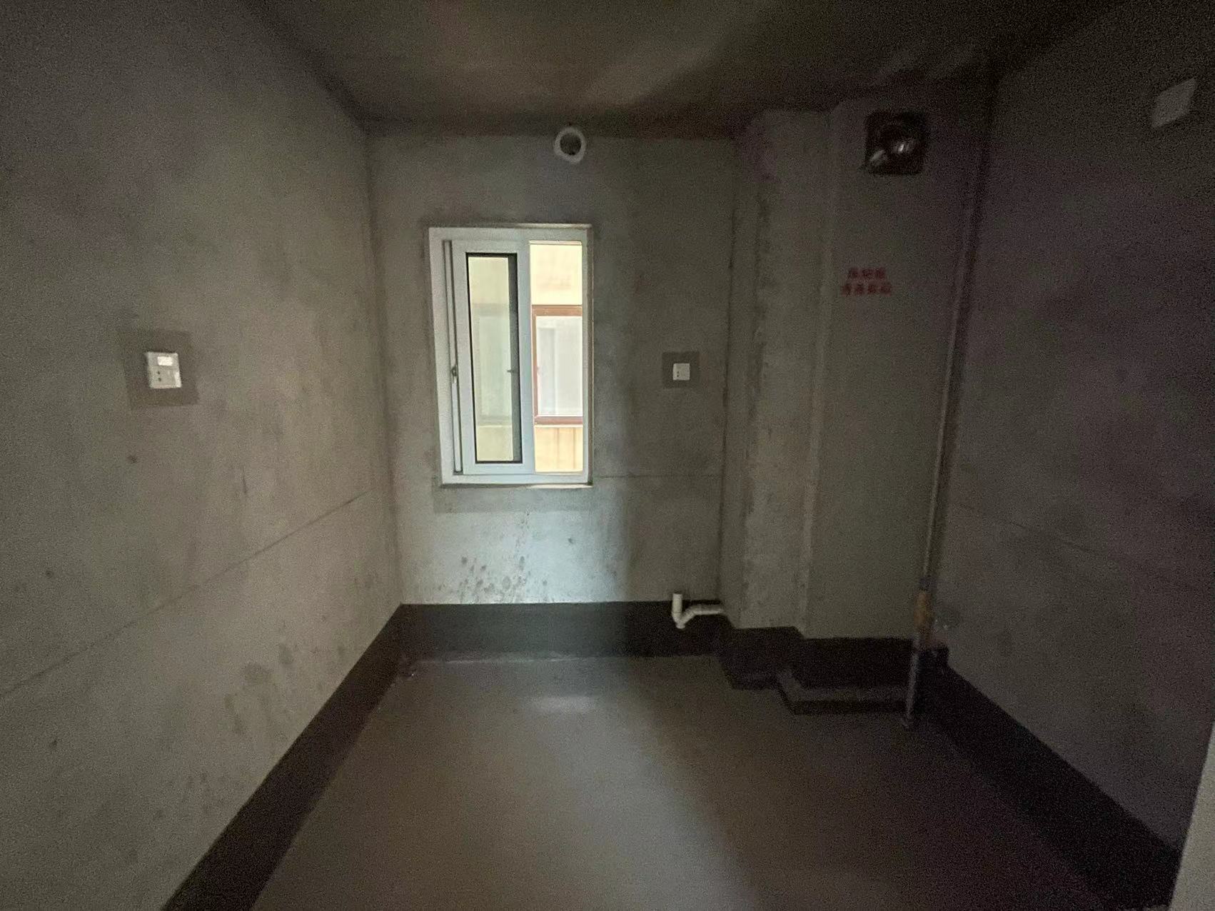 世茂新界 3室2厅1卫 92m&sup2;