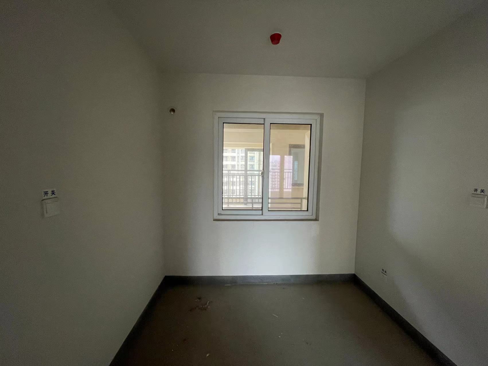 世茂新界 3室2厅1卫 92m&sup2;