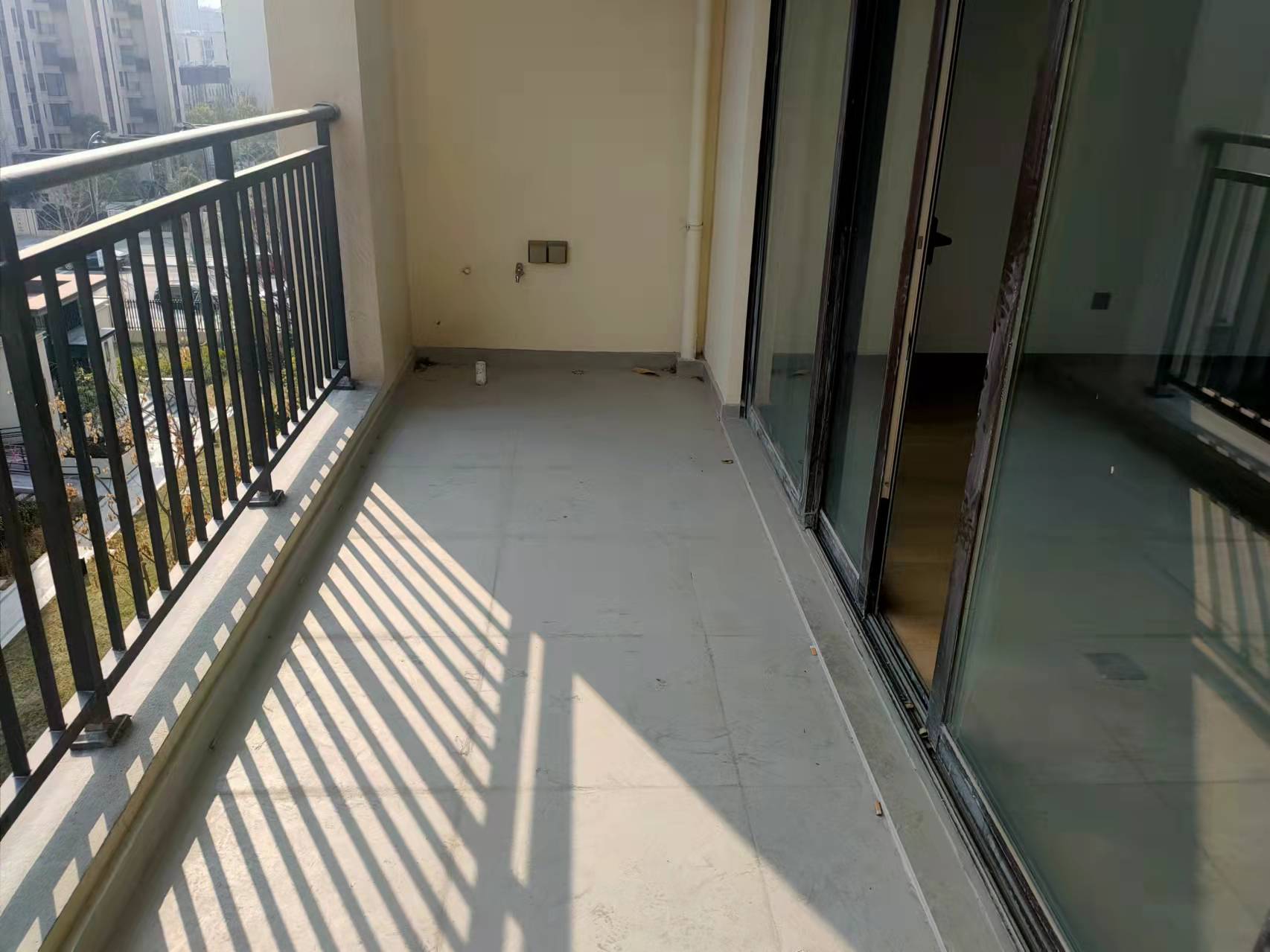 春风南岸东园 4室2厅2卫 166m&sup2;