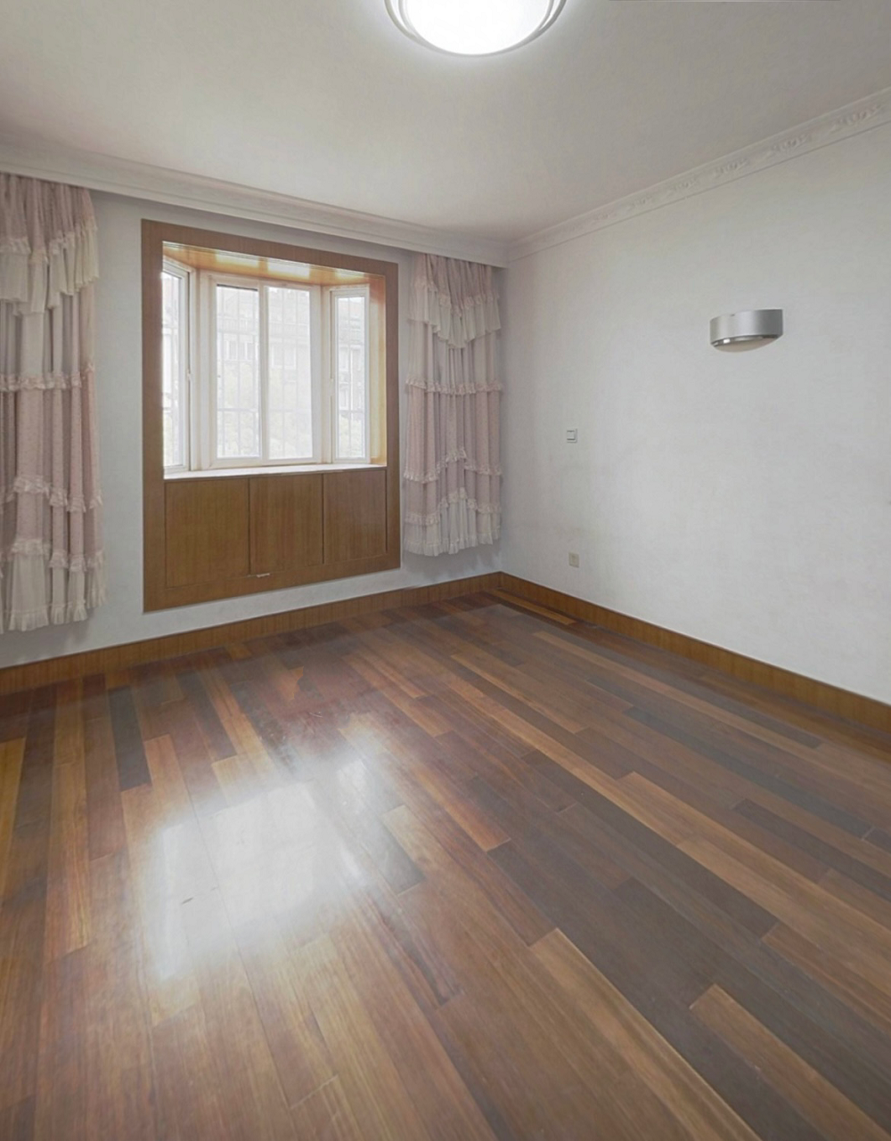 森大蒂花苑 3室2厅2卫 145.5m&sup2;