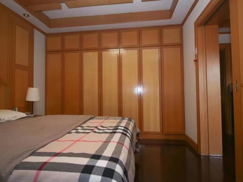 濠西园 3室2厅1卫 121m&sup2;