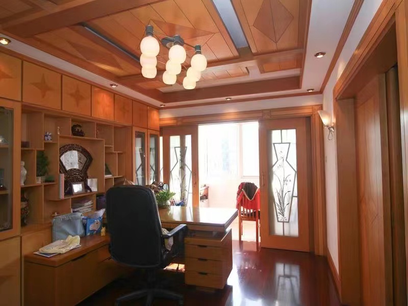 濠西园 3室2厅1卫 121m&sup2;