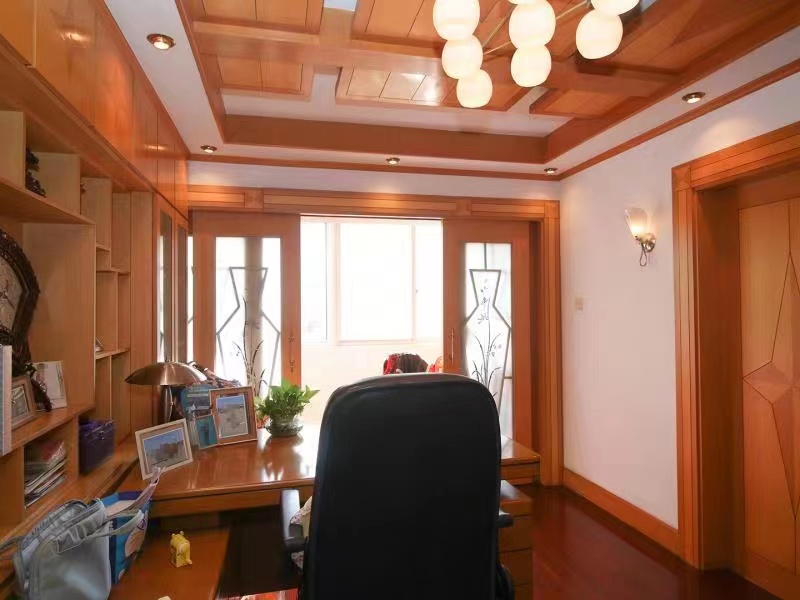 濠西园 3室2厅1卫 121m&sup2;