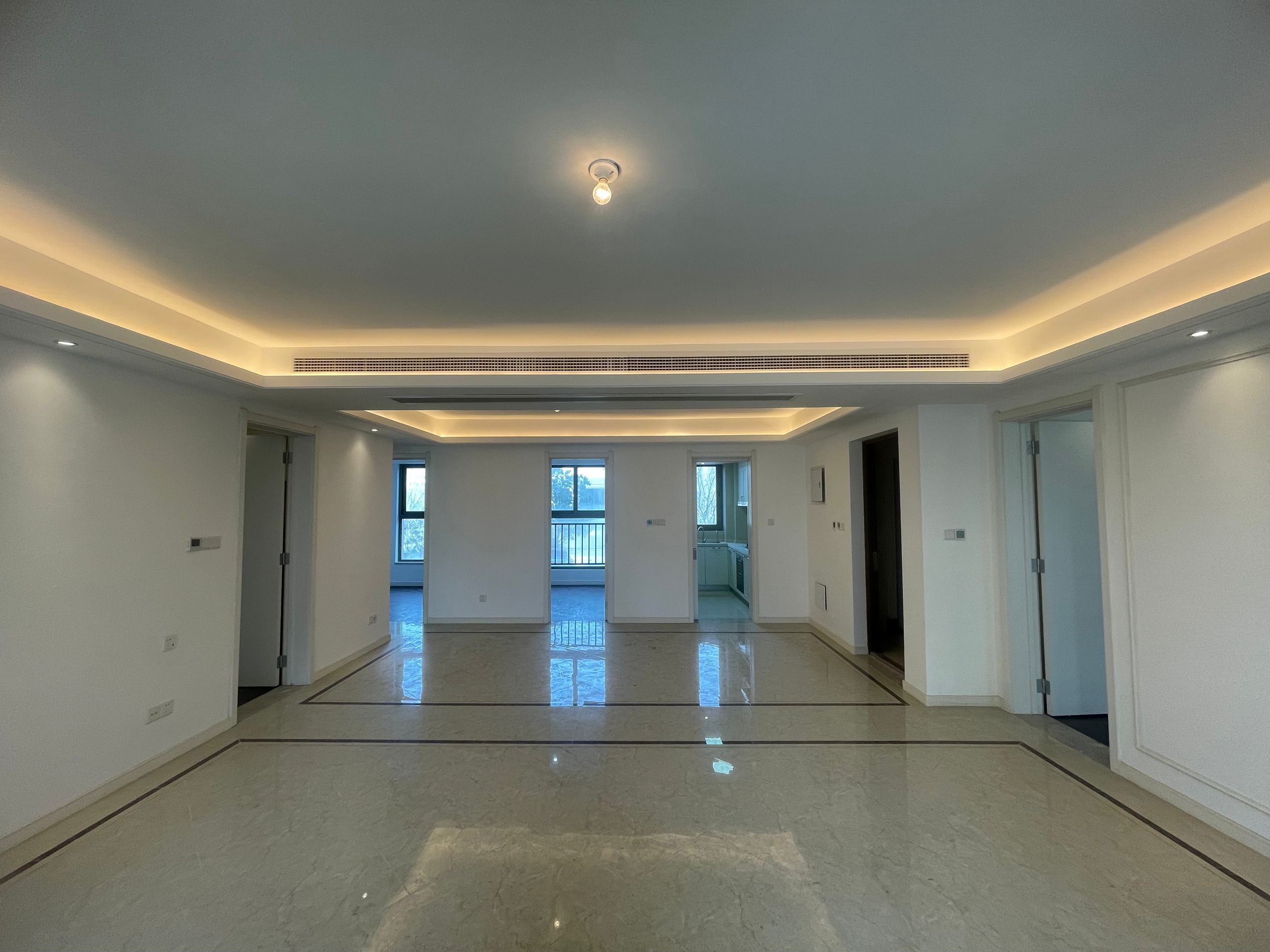 九玺台 3室2厅2卫 143m&sup2;