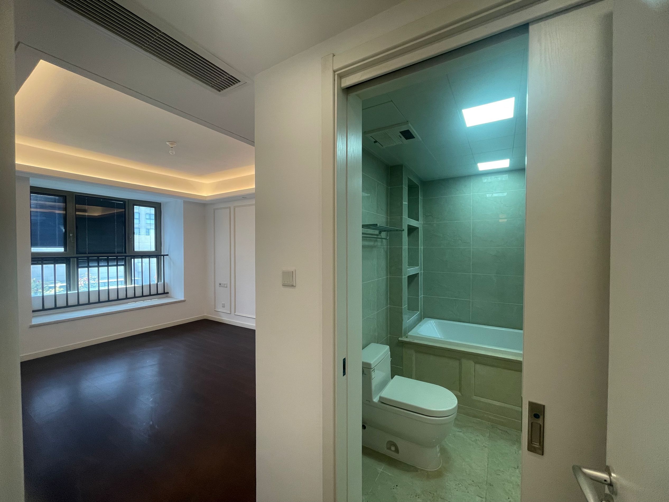九玺台 3室2厅2卫 143m&sup2;