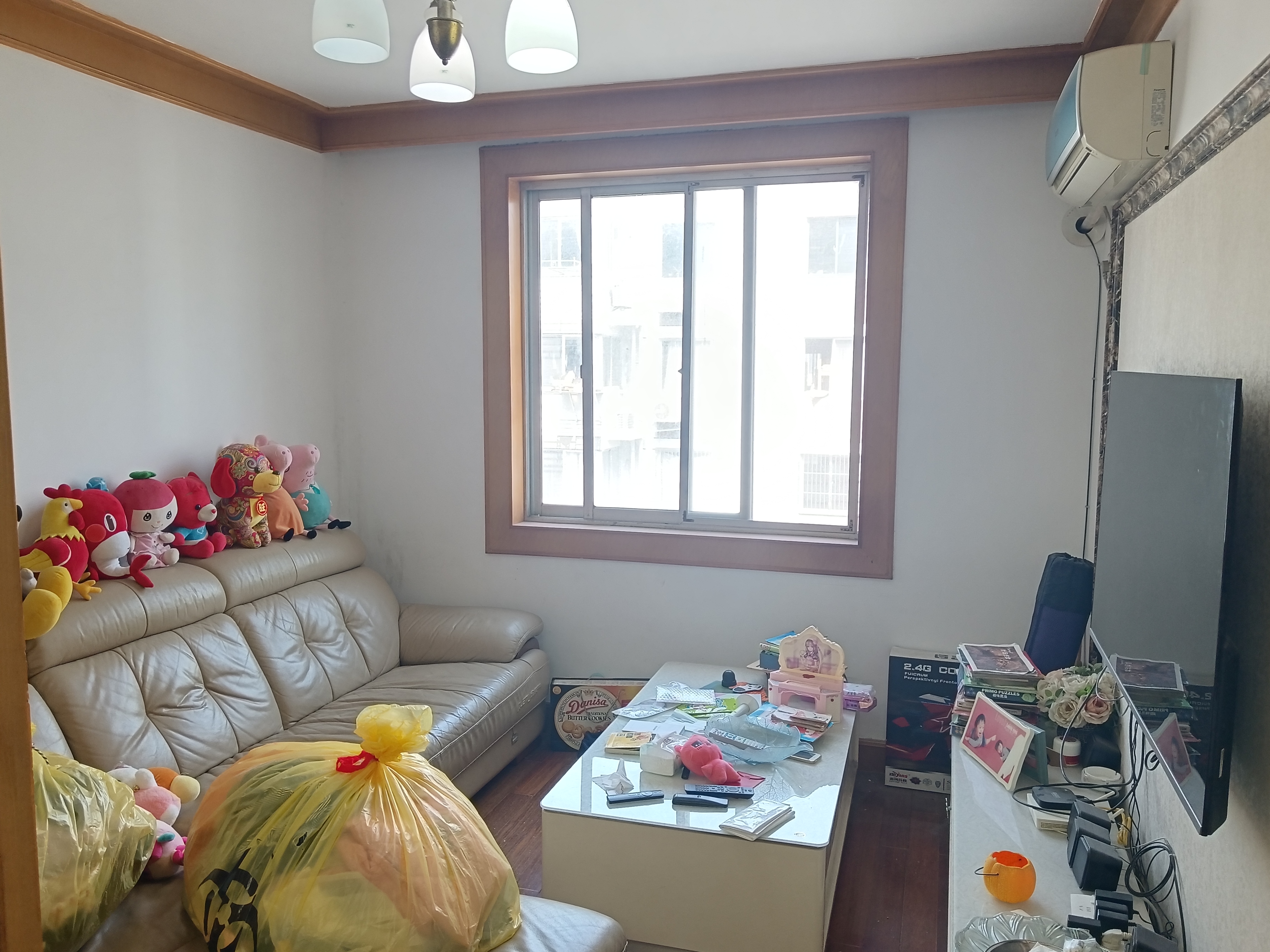 濠西园 3室2厅1卫 121m&sup2;