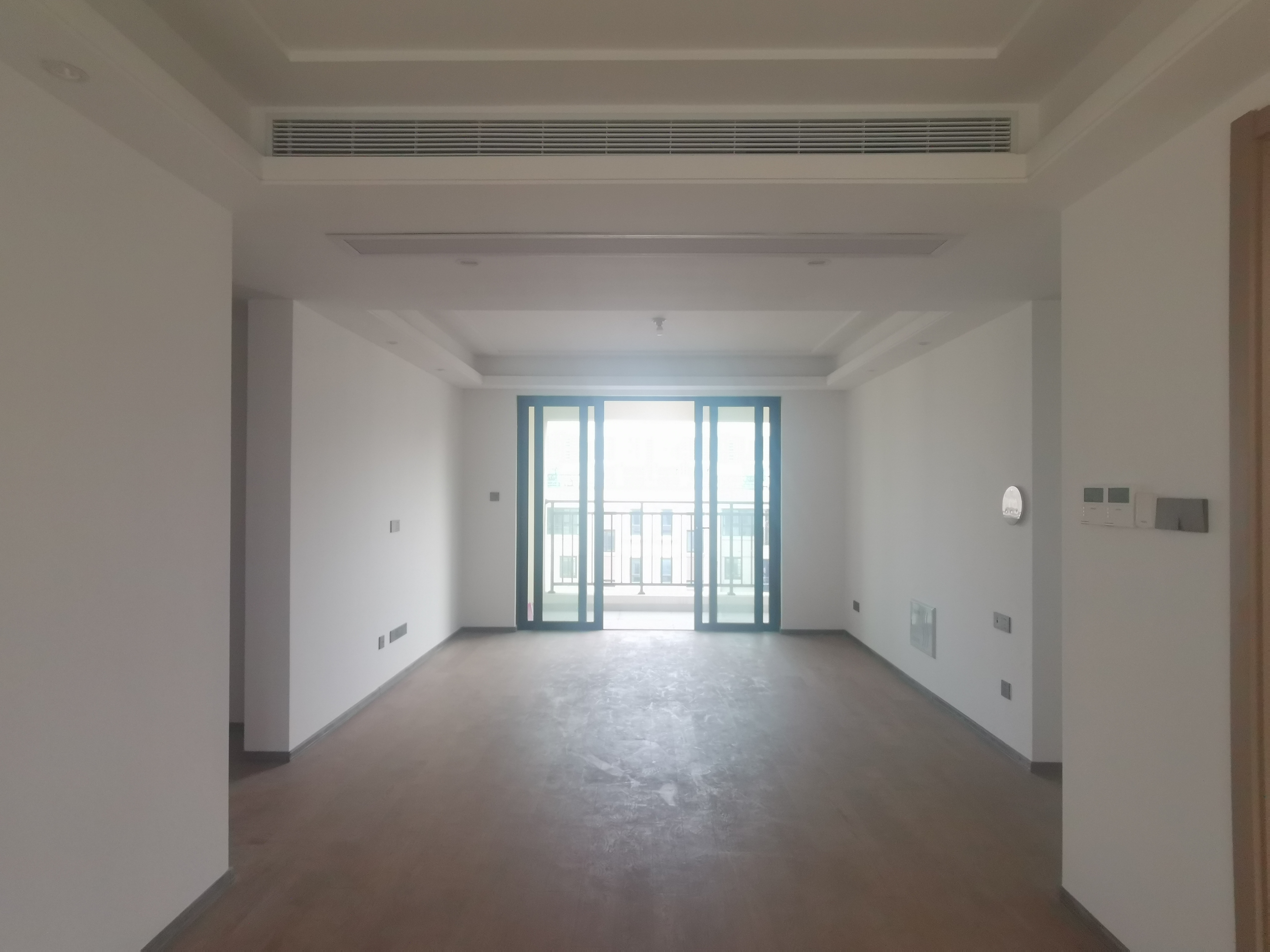 春风南岸东园 5室2厅2卫 142m²