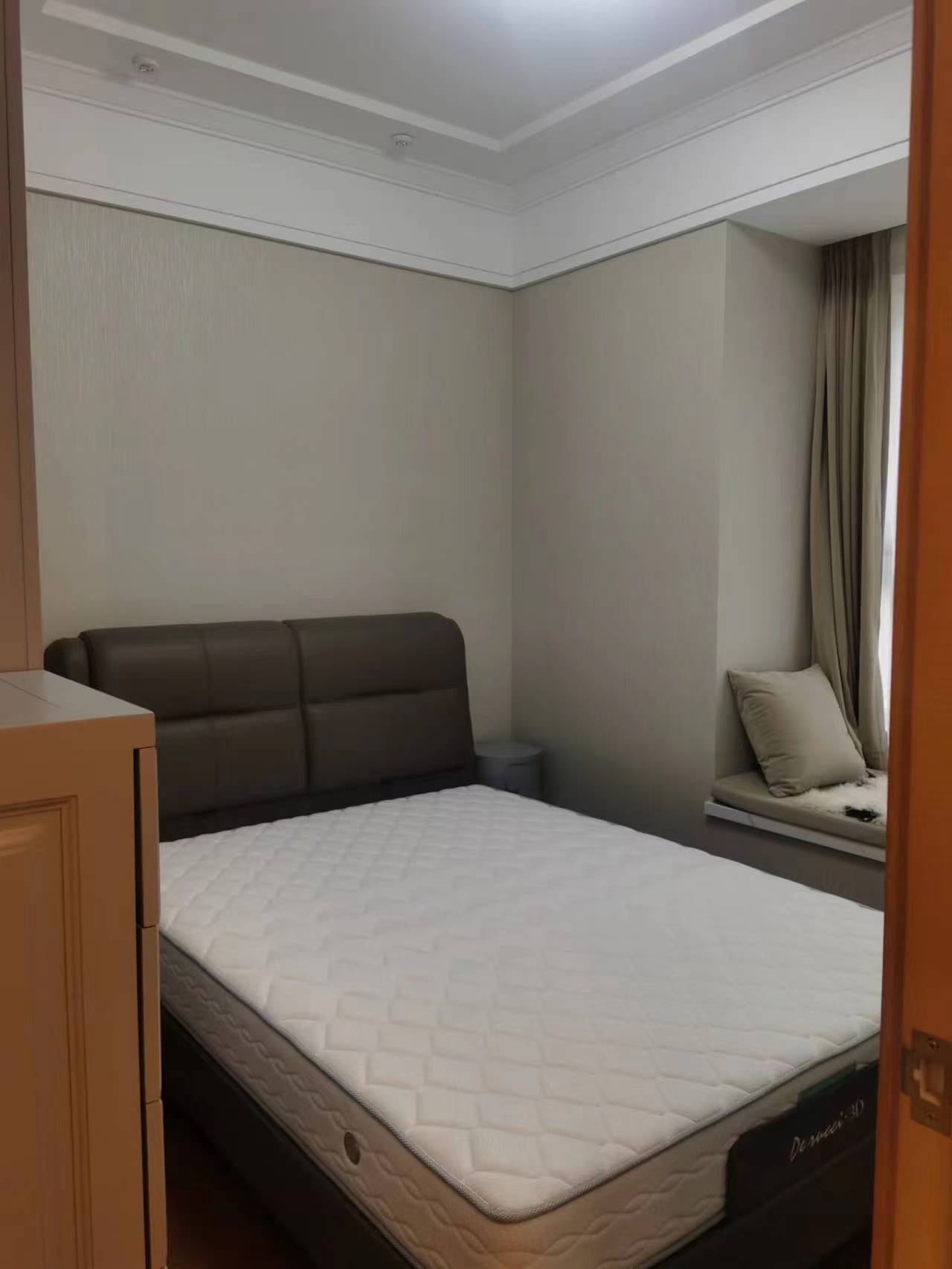 绿城蘭园 4室2厅2卫 143m&sup2;