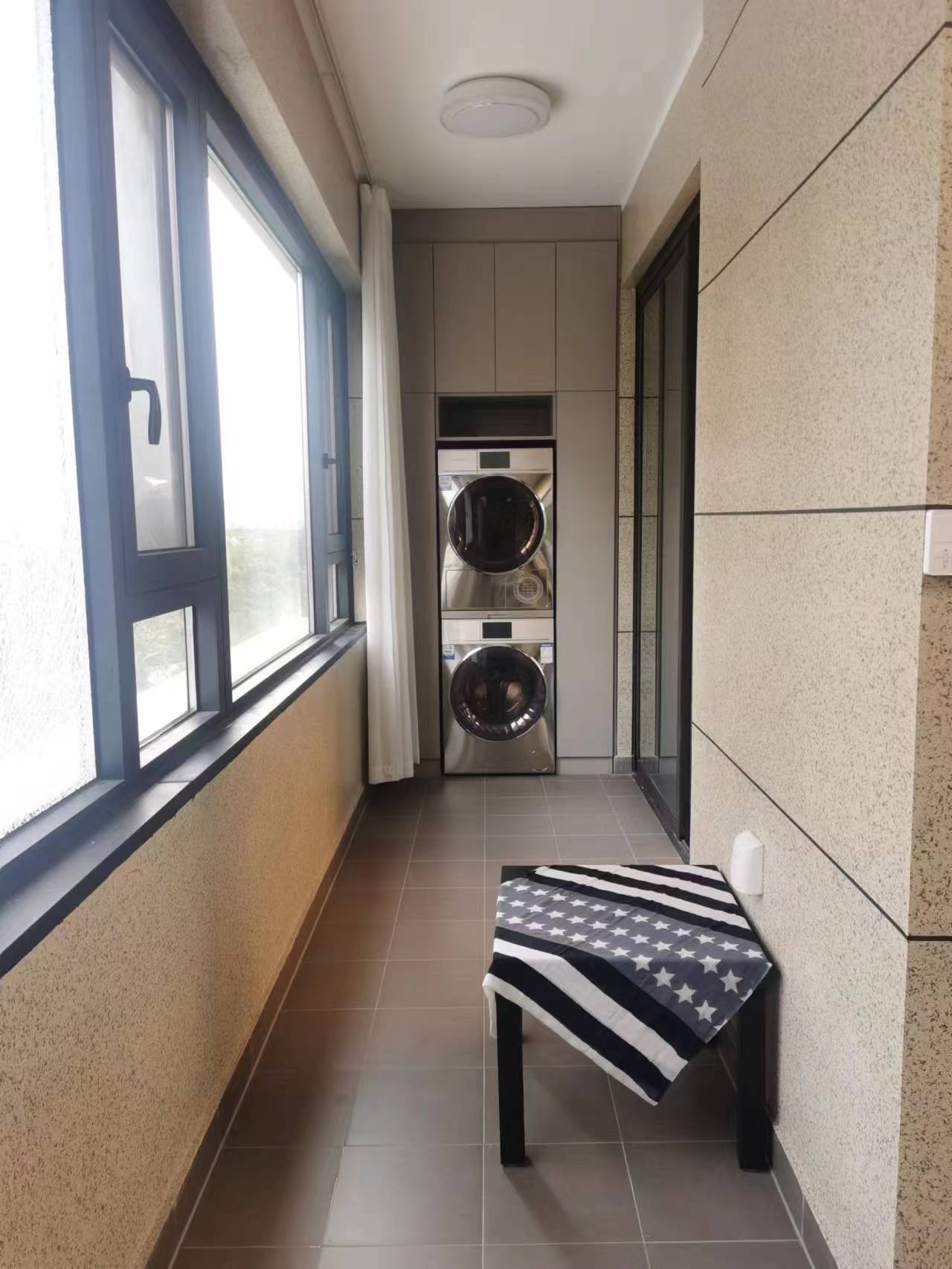 绿城蘭园 4室2厅2卫 143m&sup2;