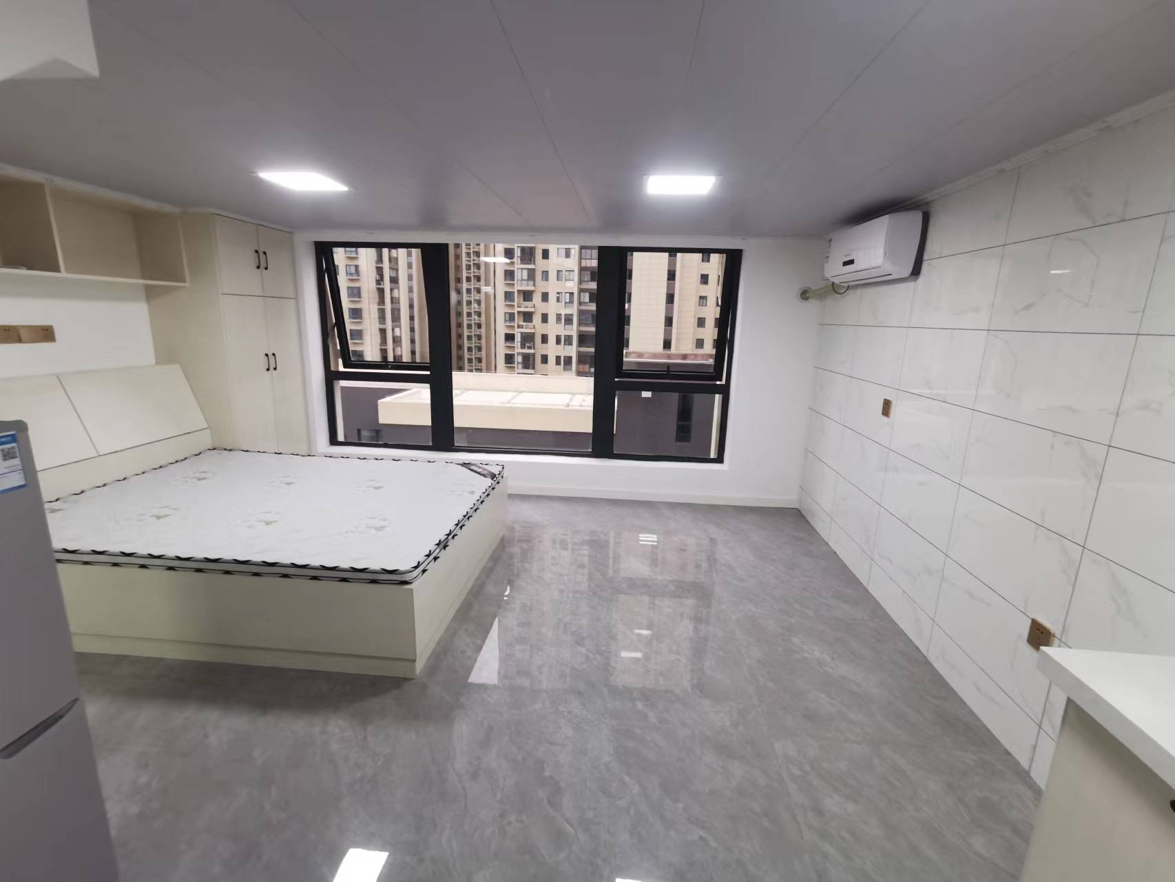 喜悦荟 3室3厅3卫 46m²