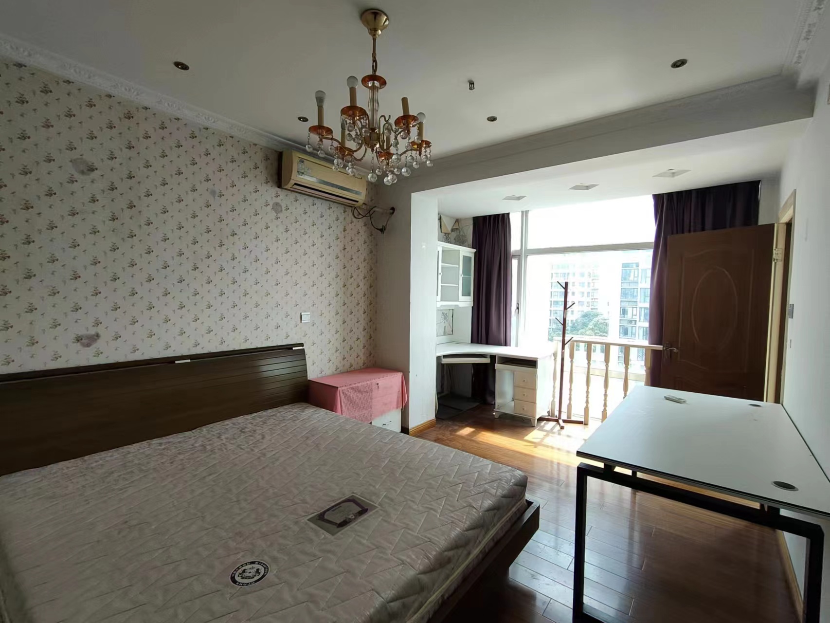 中南世纪城南区 1室2厅1卫 87m&sup2;