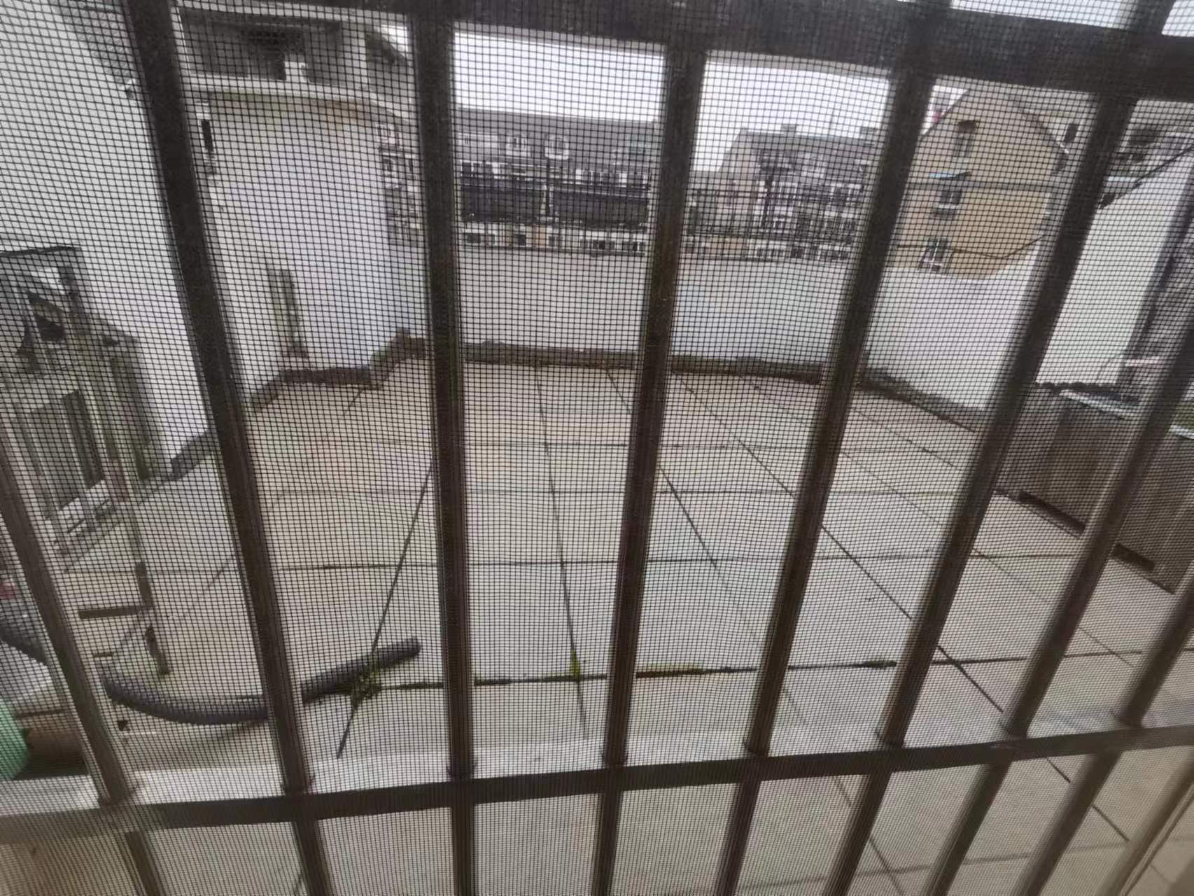 五一新村西区 4室2厅2卫 118m&sup2;