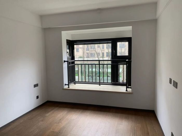 春风南岸东园 4室2厅2卫 136.00m&sup2;