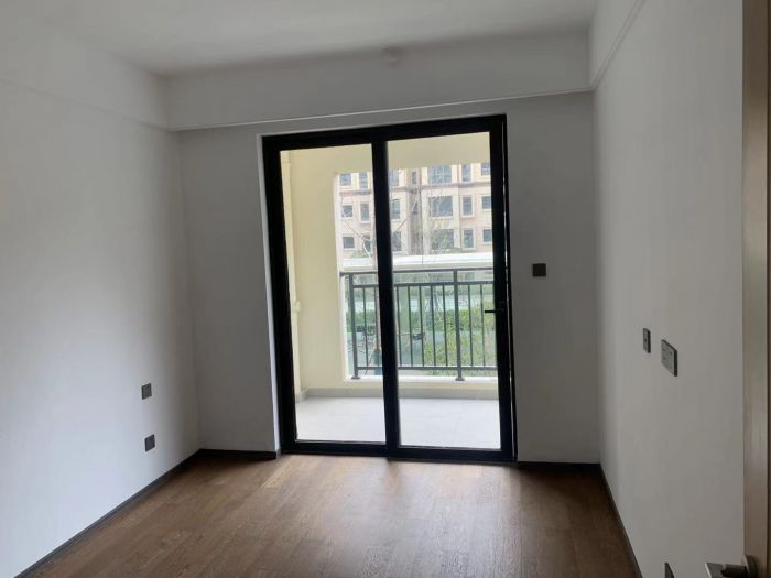 春风南岸东园 4室2厅2卫 136.00m&sup2;