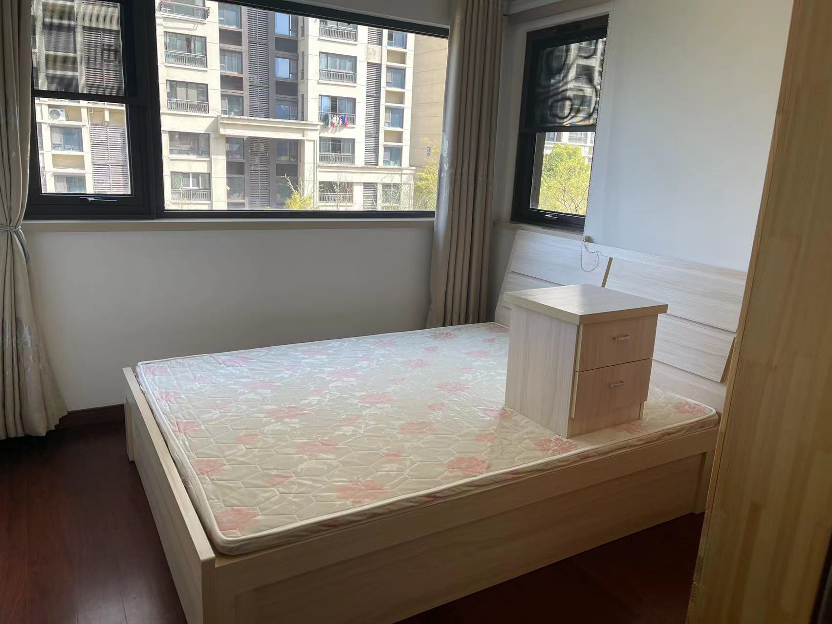 万科城市之光 3室2厅2卫 120m&sup2;