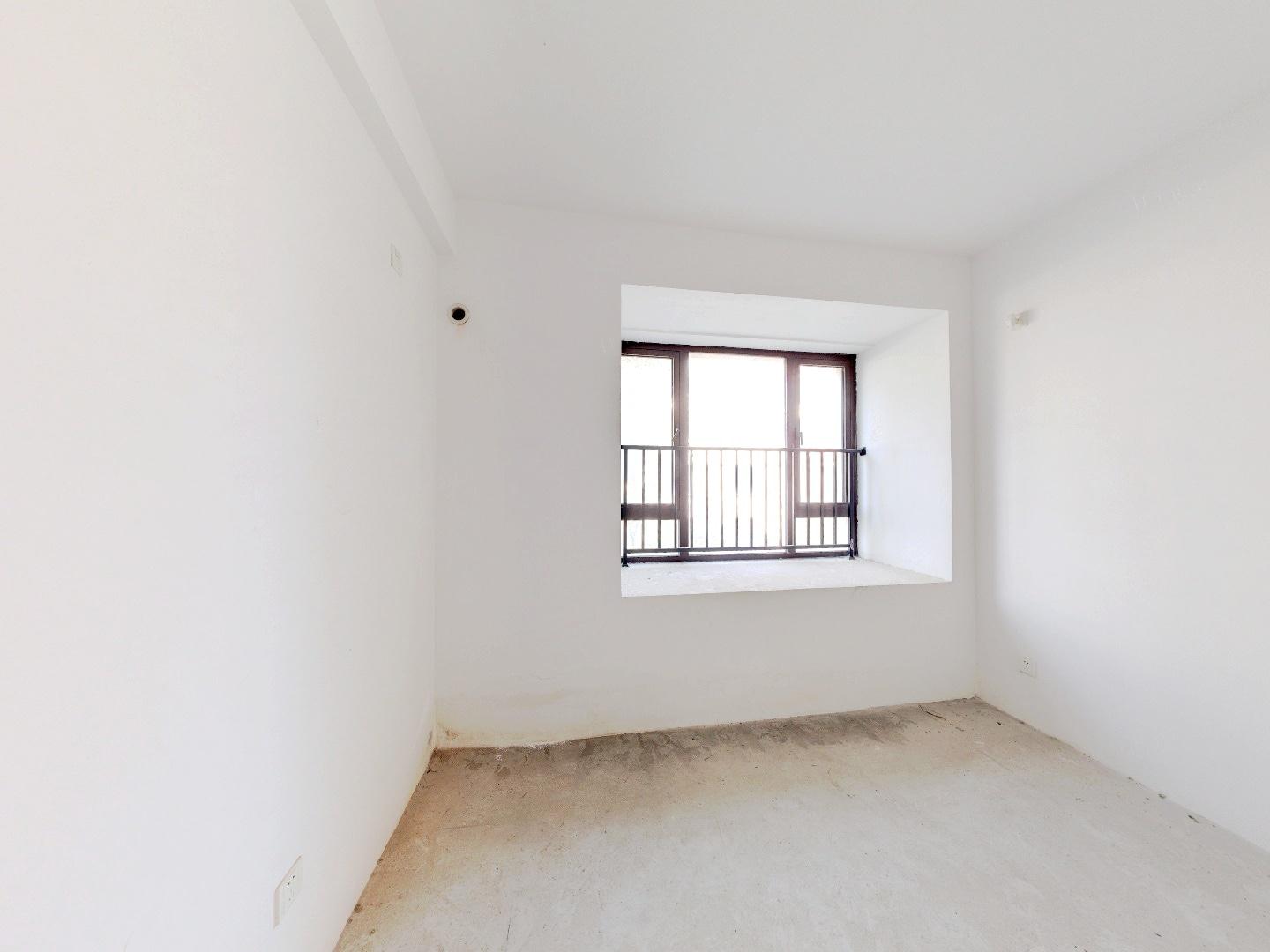 盛和九里香堤一期 4室2厅2卫 156m&sup2;