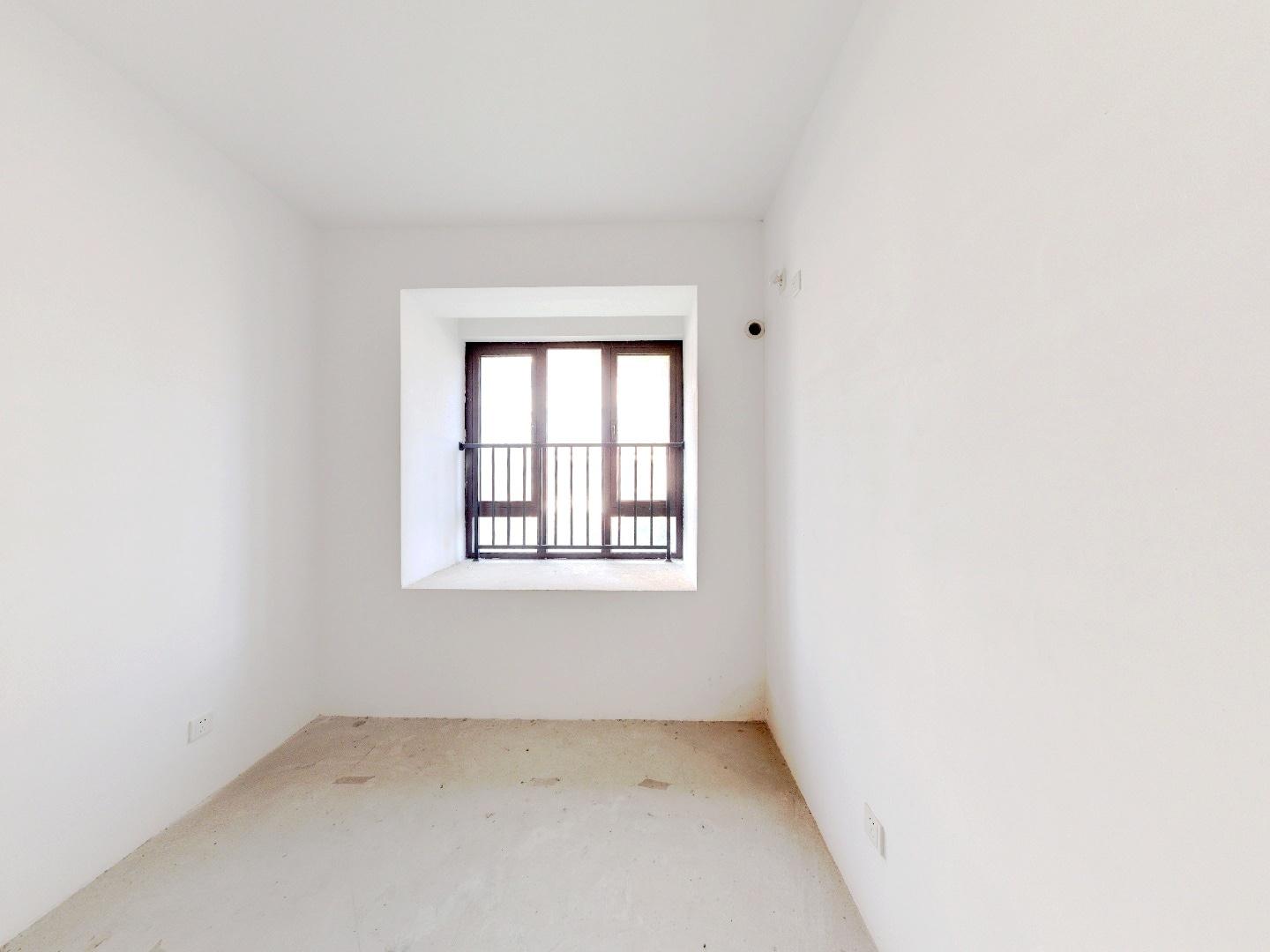 盛和九里香堤一期 4室2厅2卫 156m&sup2;