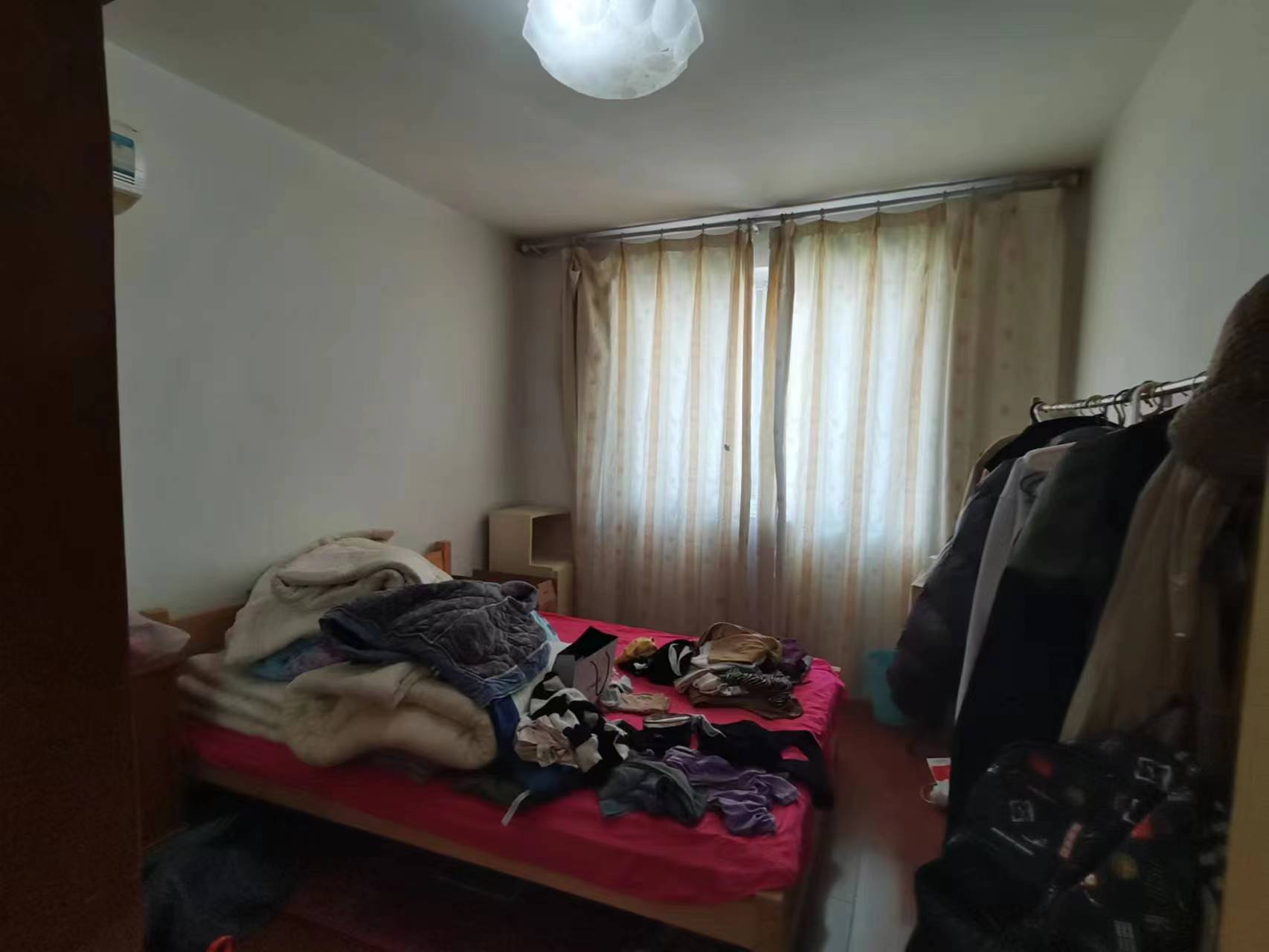 跃龙小苑 2室2厅1卫 102m&sup2;