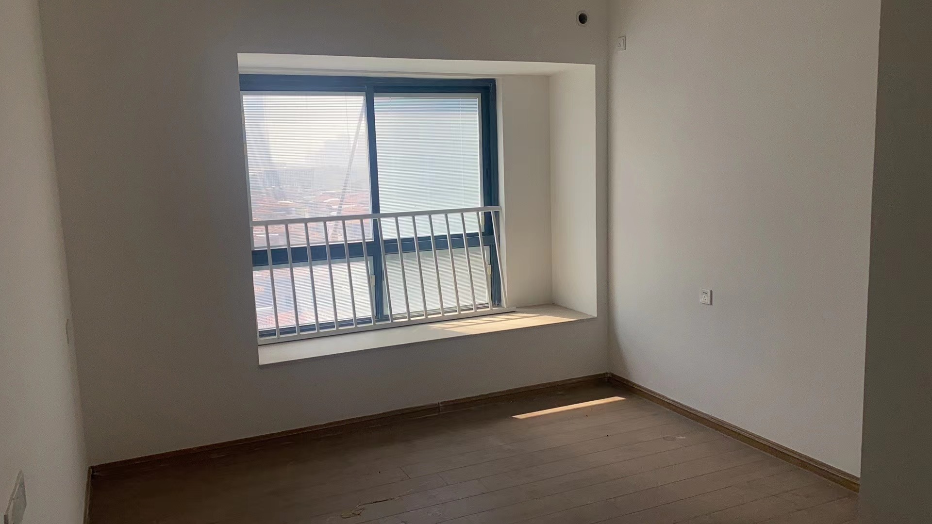 碧桂园(南通经济技术开发区) 4室2厅2卫 203m&sup2;