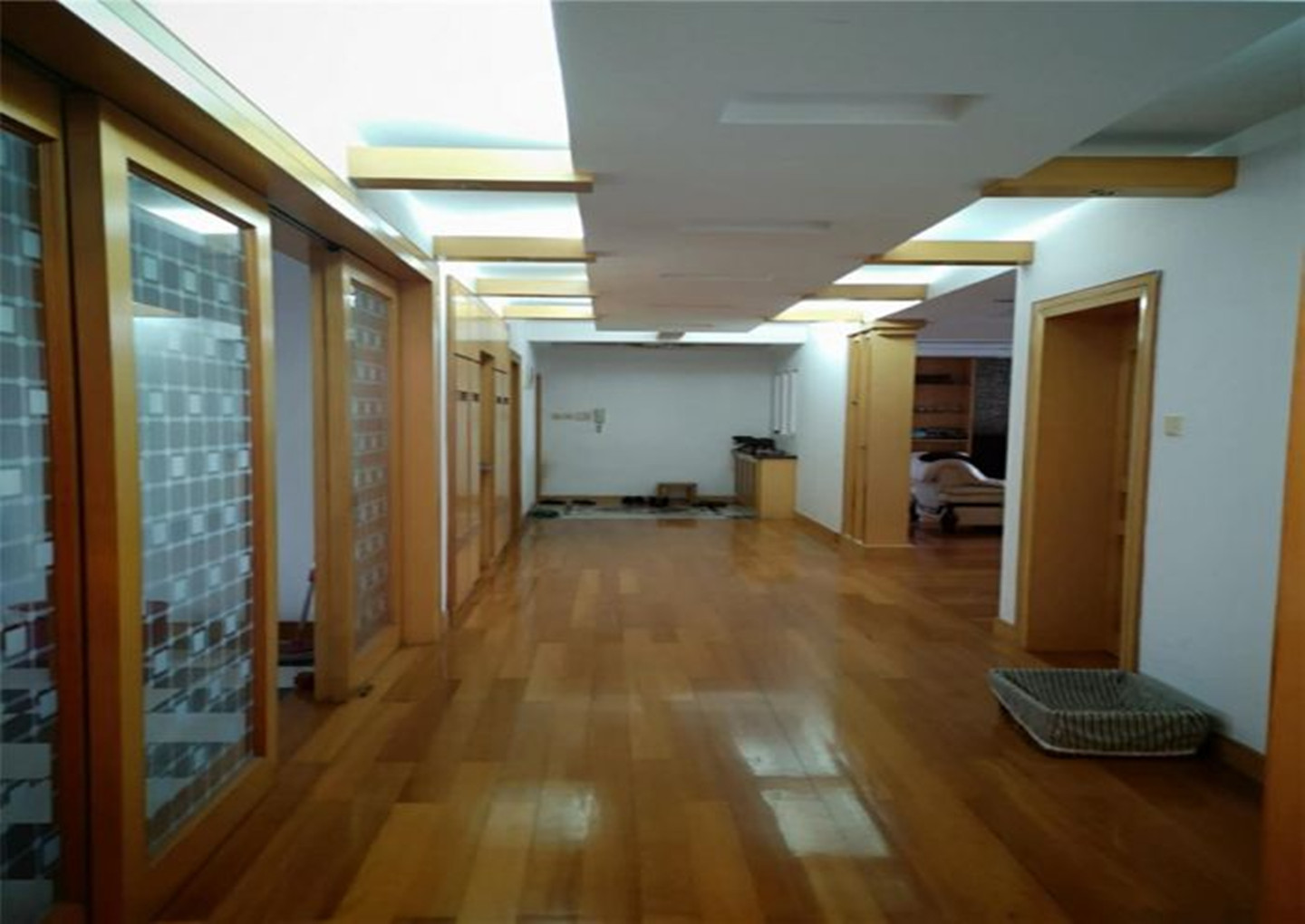 朝晖花园 3室2厅2卫 178m&sup2;