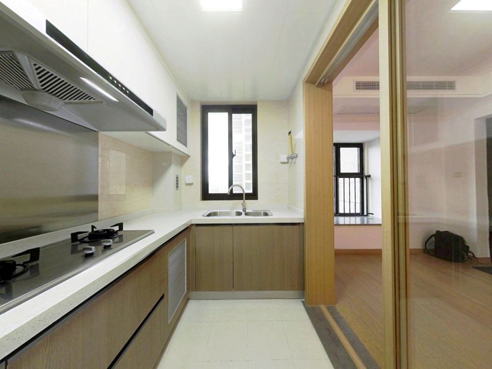 时光漫城 4室2厅2卫 125m&sup2;