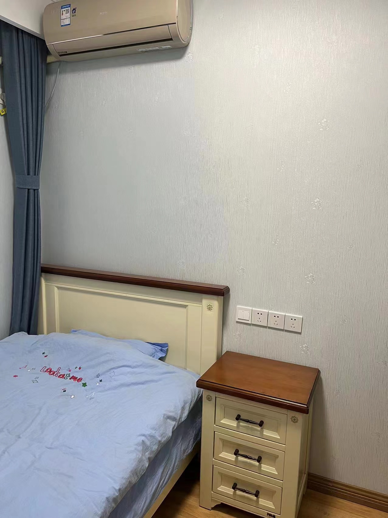 皇家花园北区 3室2厅1卫 97m&sup2;