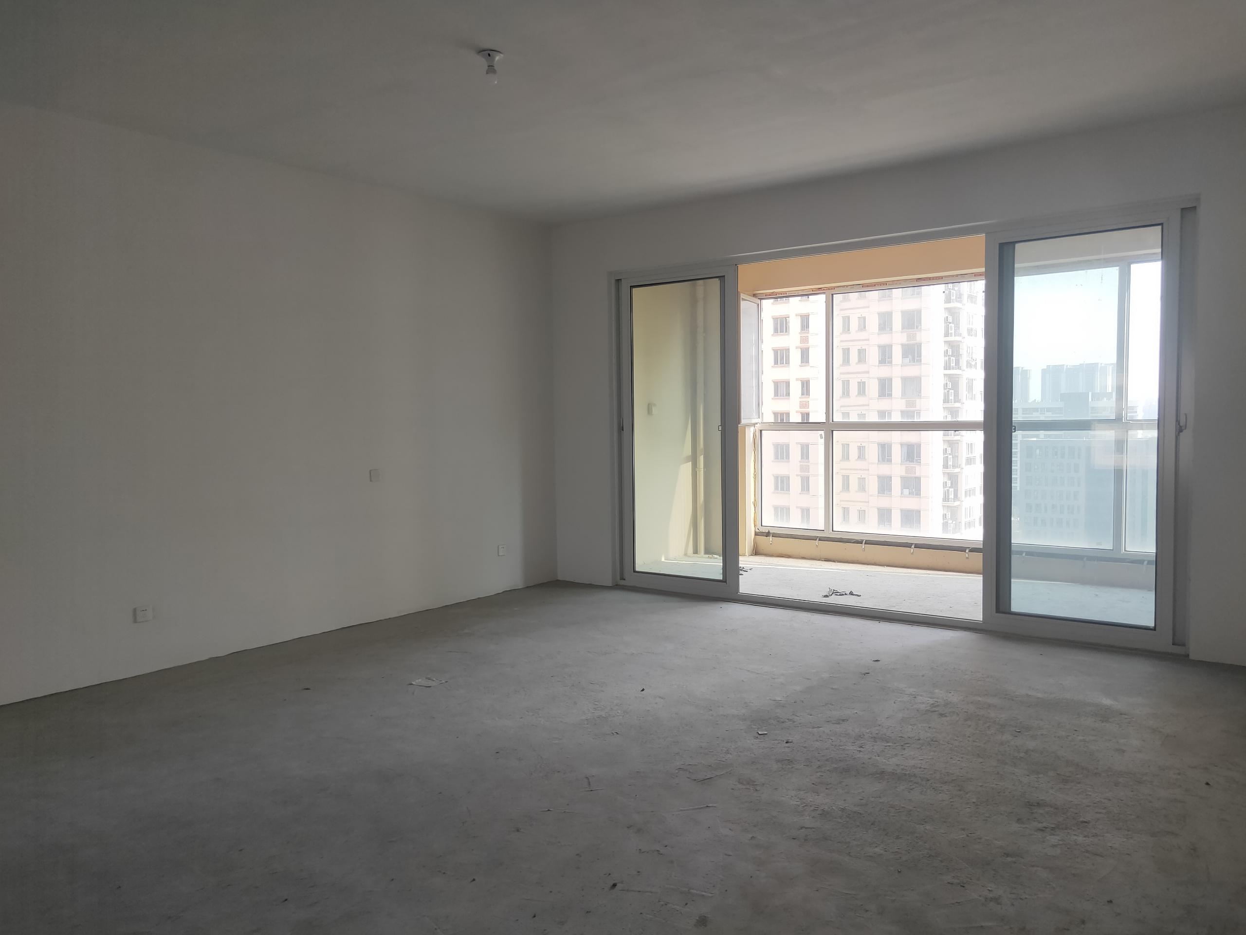 中南世纪花城三期 4室0厅0卫 330.00m&sup2;