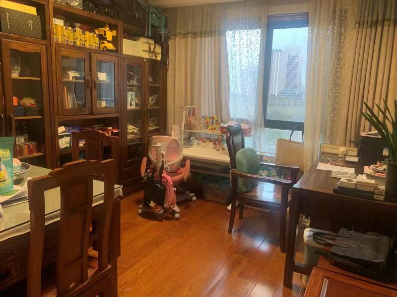 南通橡树湾 4室2厅2卫 169m&sup2;