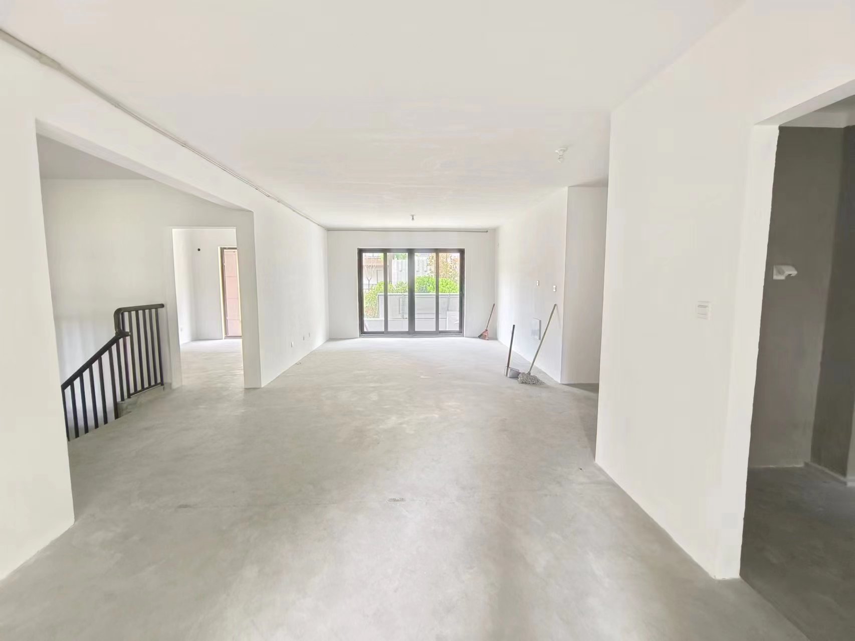 星湖郡 5室2厅3卫 336m&sup2;