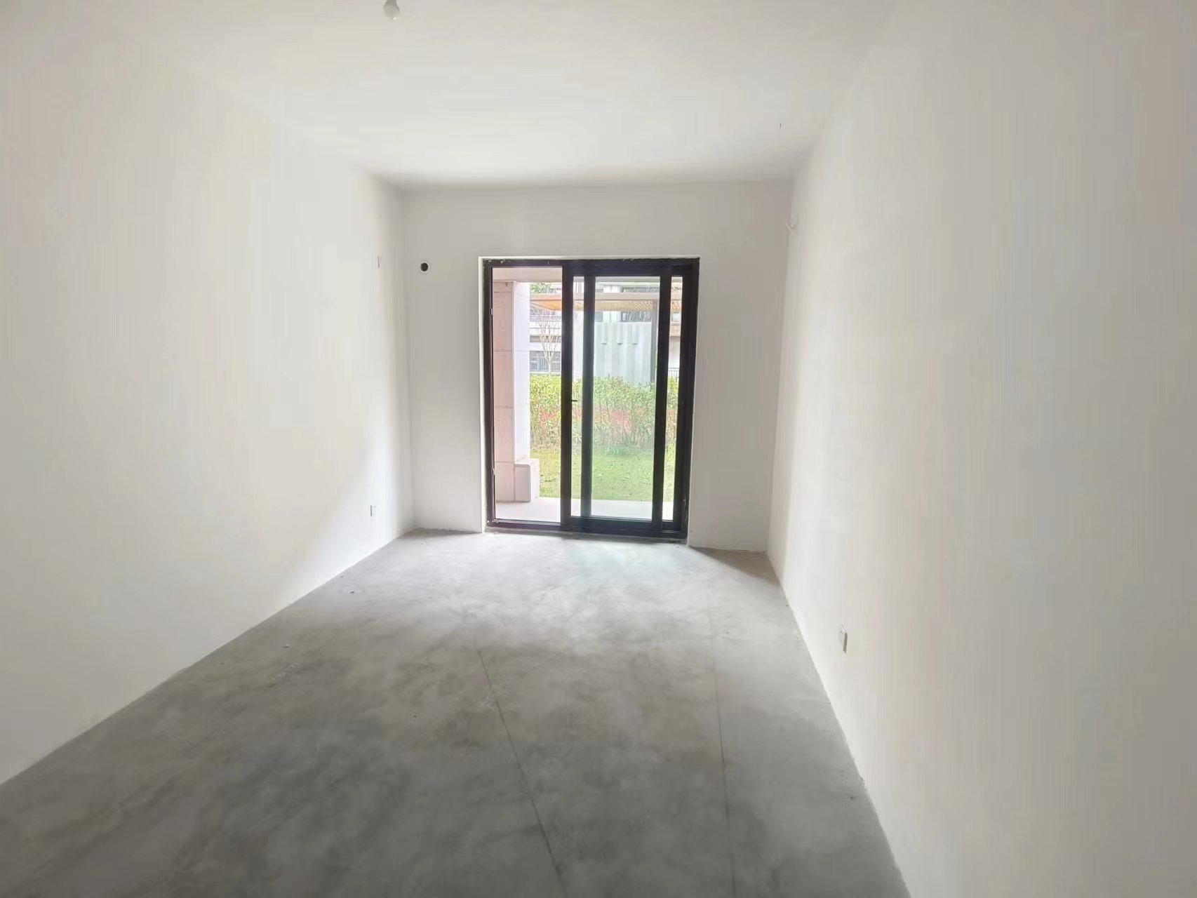 星湖郡 5室2厅3卫 336m&sup2;